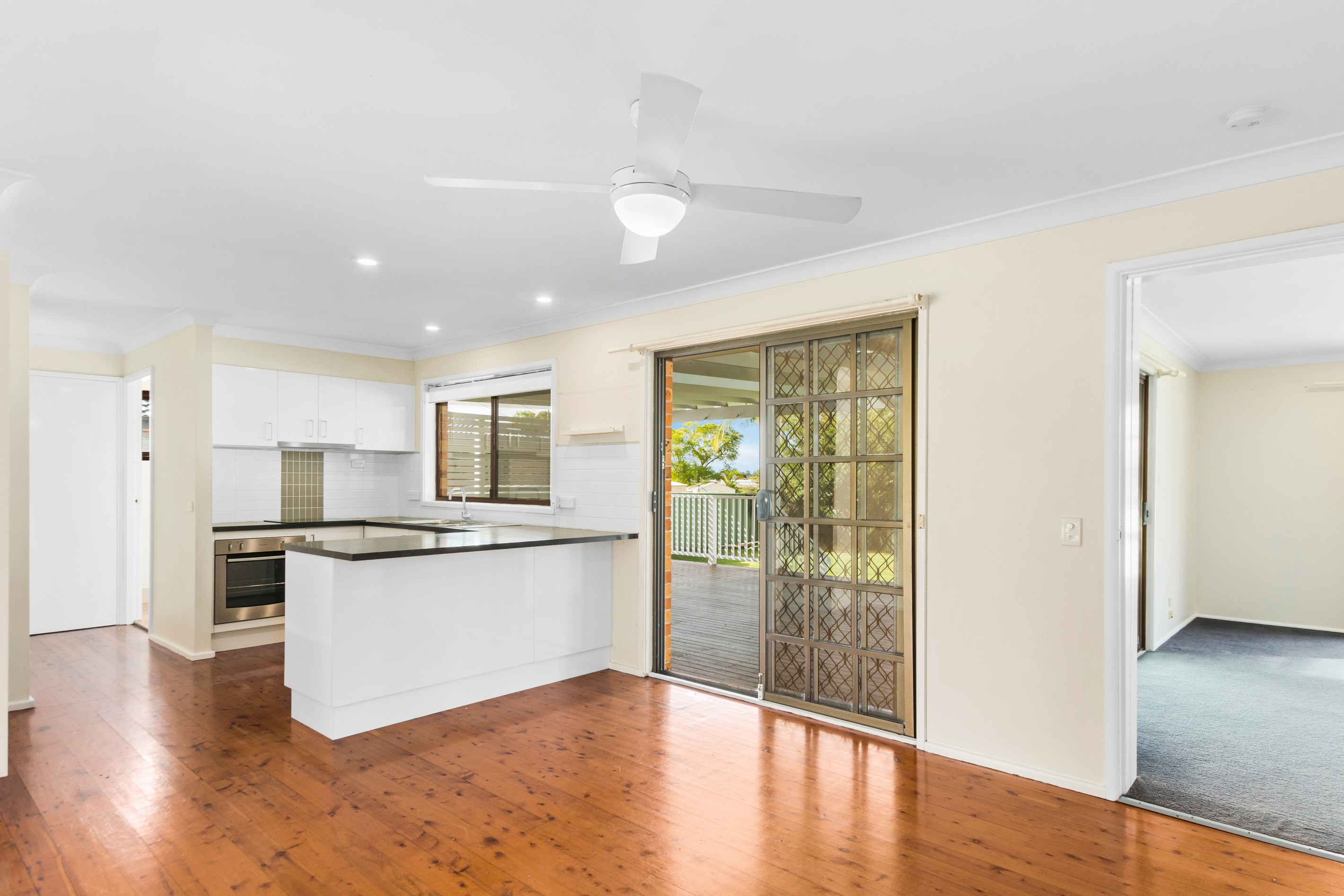 11 Huxley Drive, Horsley, NSW 2530