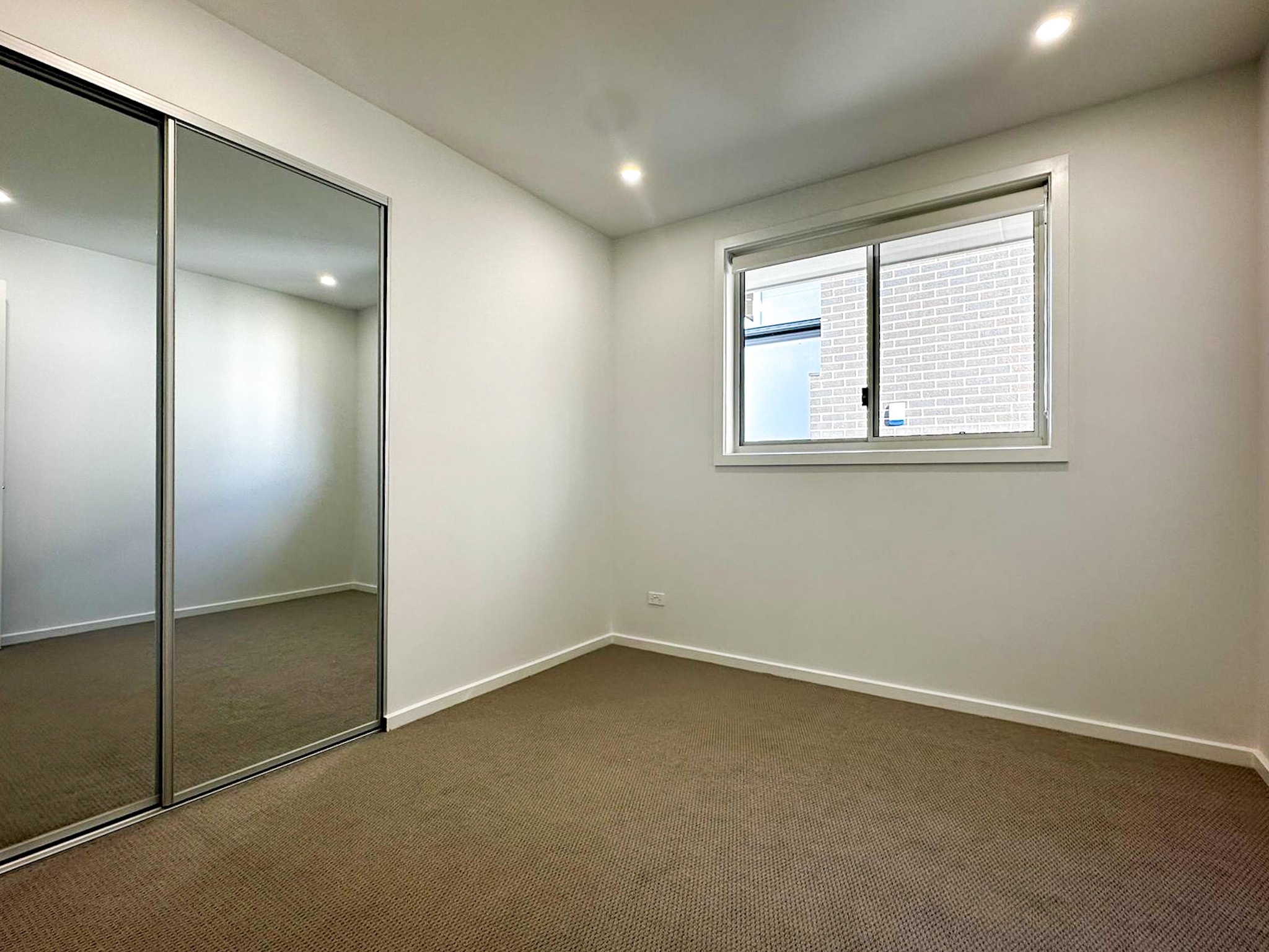 15 Mulholland Avenue, Campbelltown, NSW 2560