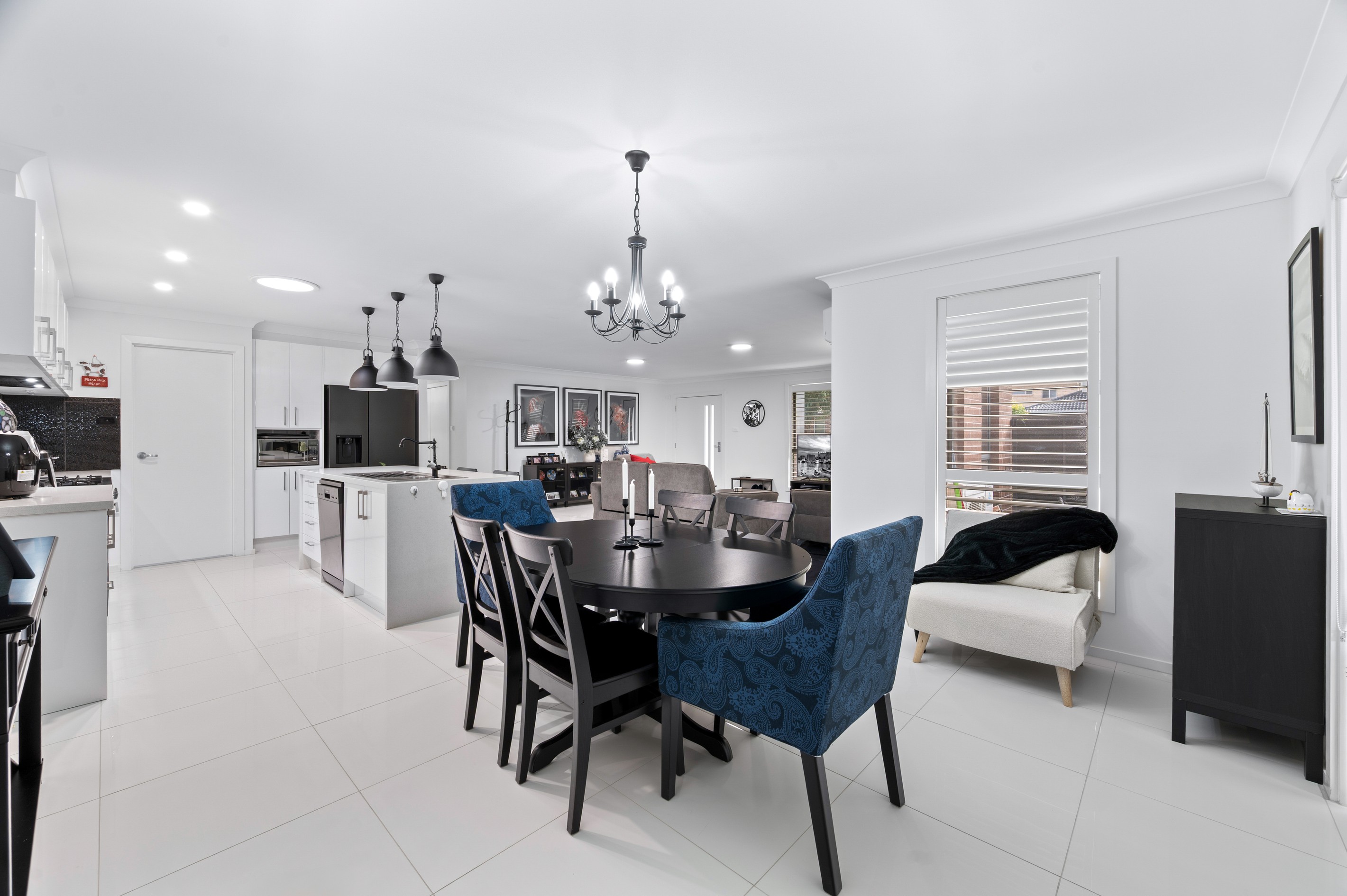 33 Bonney Crescent, JORDAN SPRINGS, NSW 2747