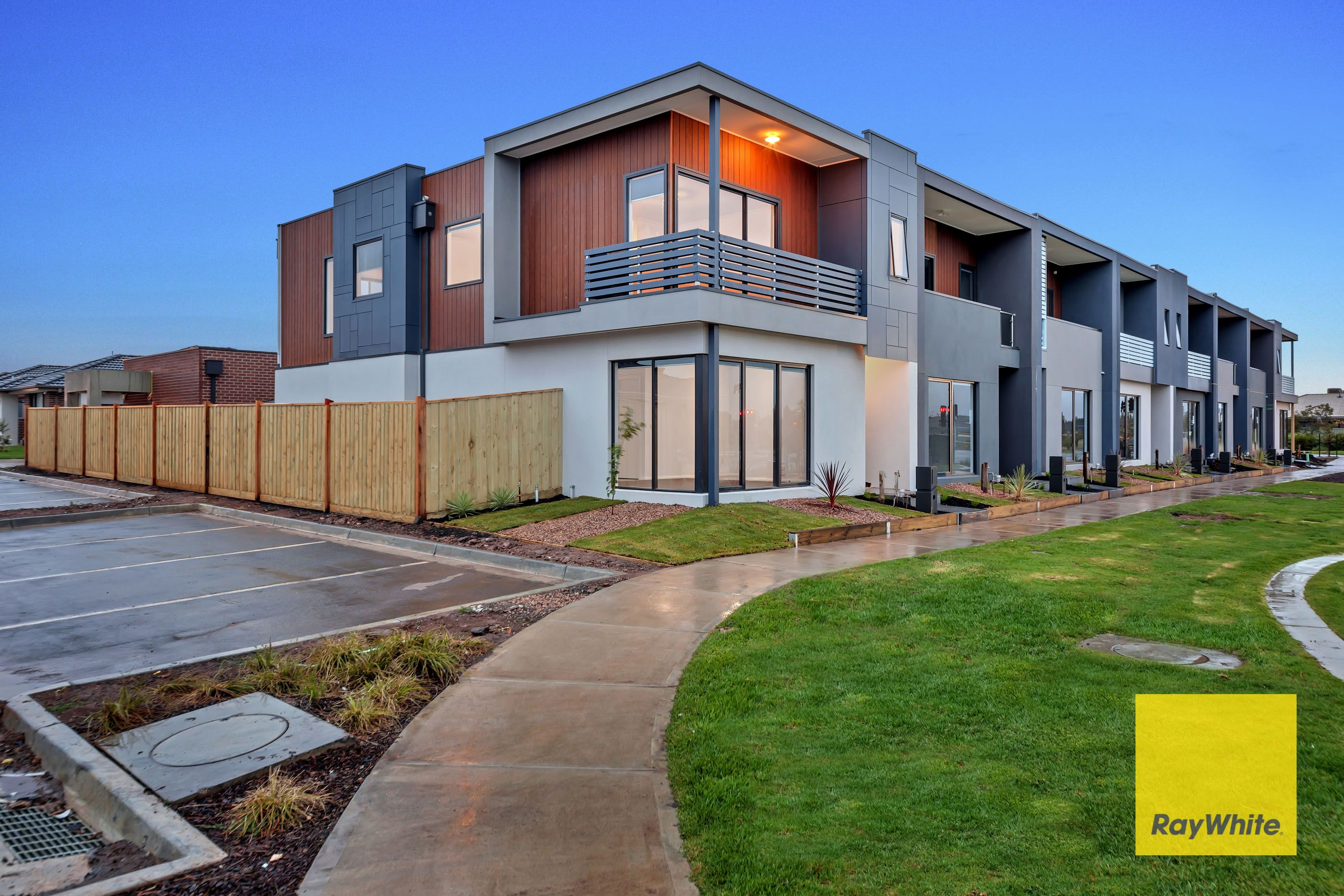 16 TREEVE Parkway, Werribee, VIC 3030