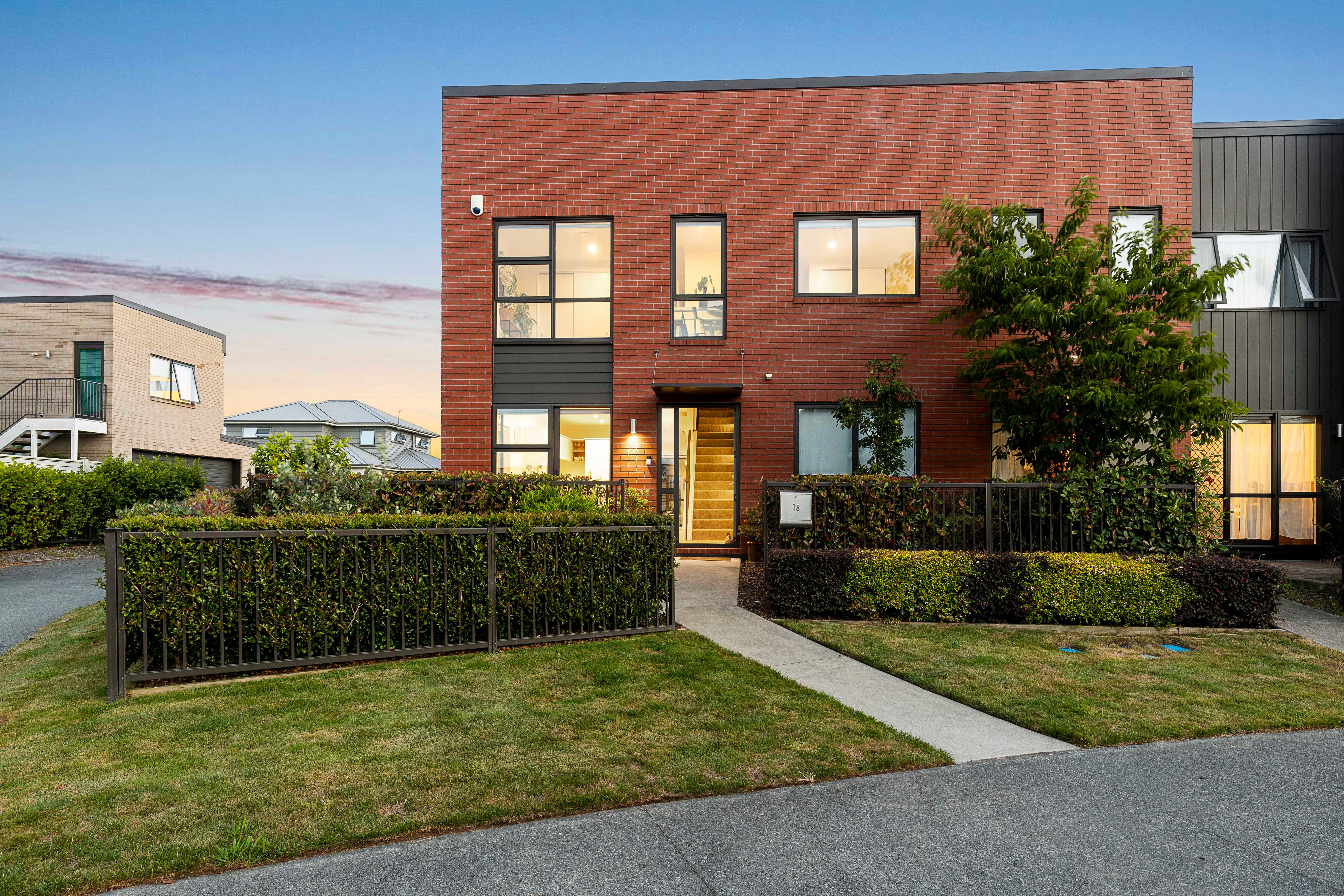 18 Pepene Avenue, Conifer Grove, Manukau City