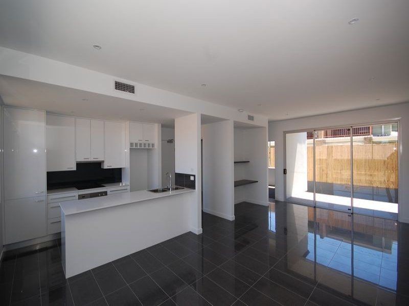 2/56 Bunya Street, Greenslopes, QLD 4120