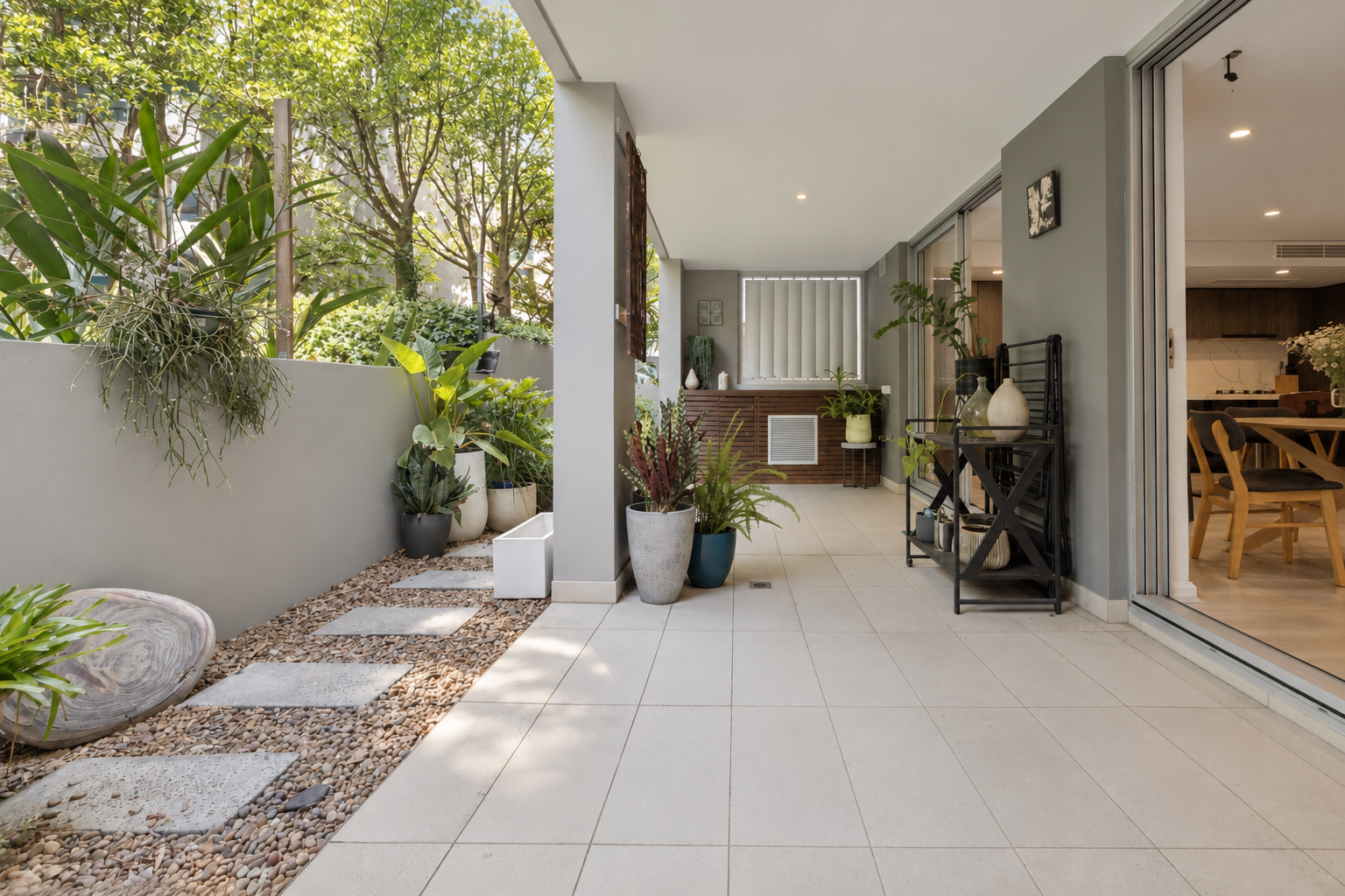 1/44B Bayswater Road — photo 2 of 24