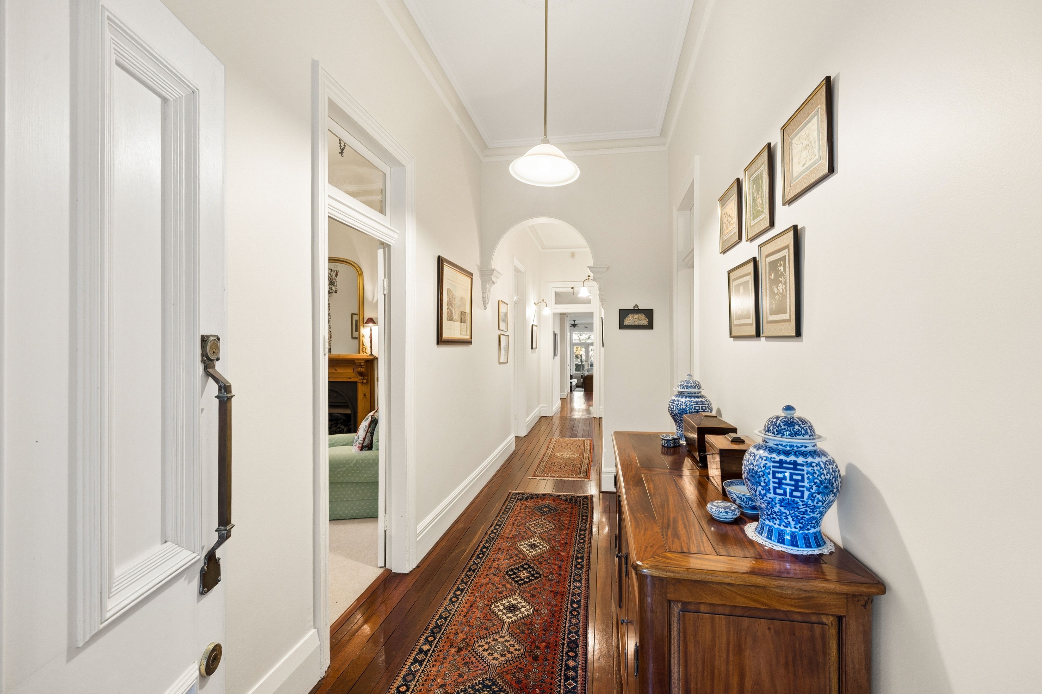 19 Irvine Street — photo 12 of 30