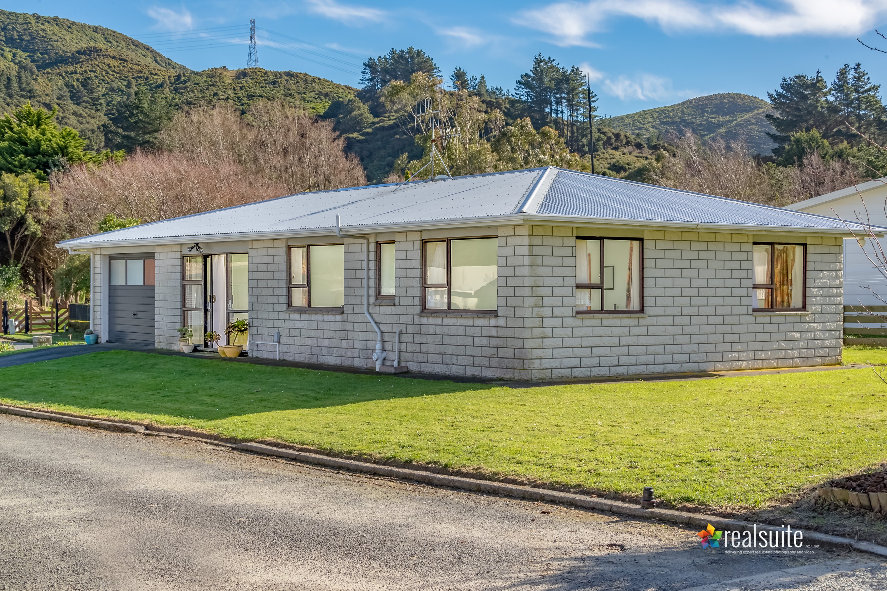 346 Wellington Road, Wainuiomata, Lower Hutt City