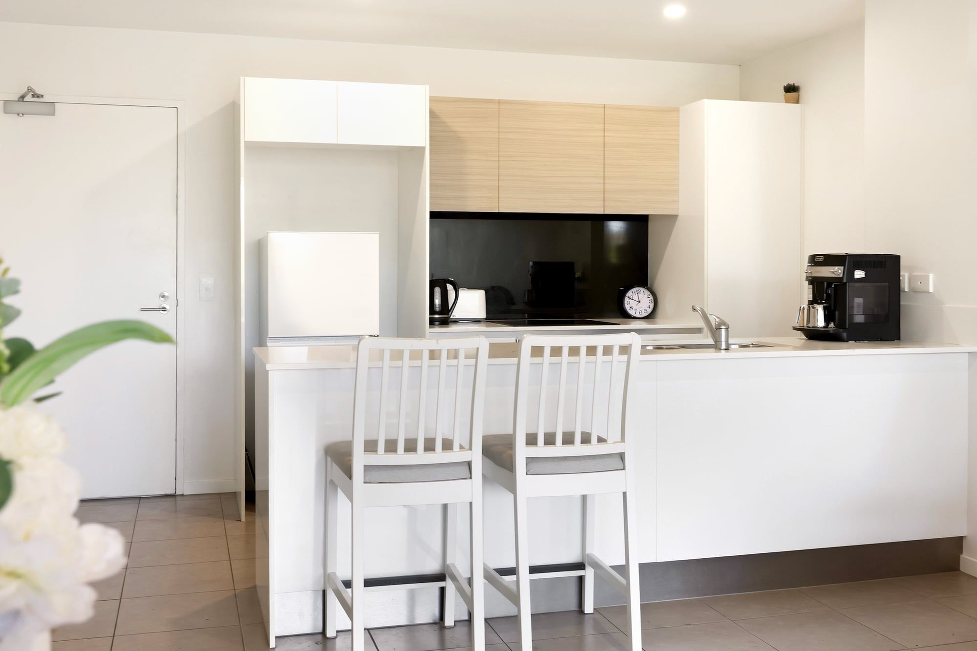 4212/1-7 Waterford Court — photo 4 of 21
