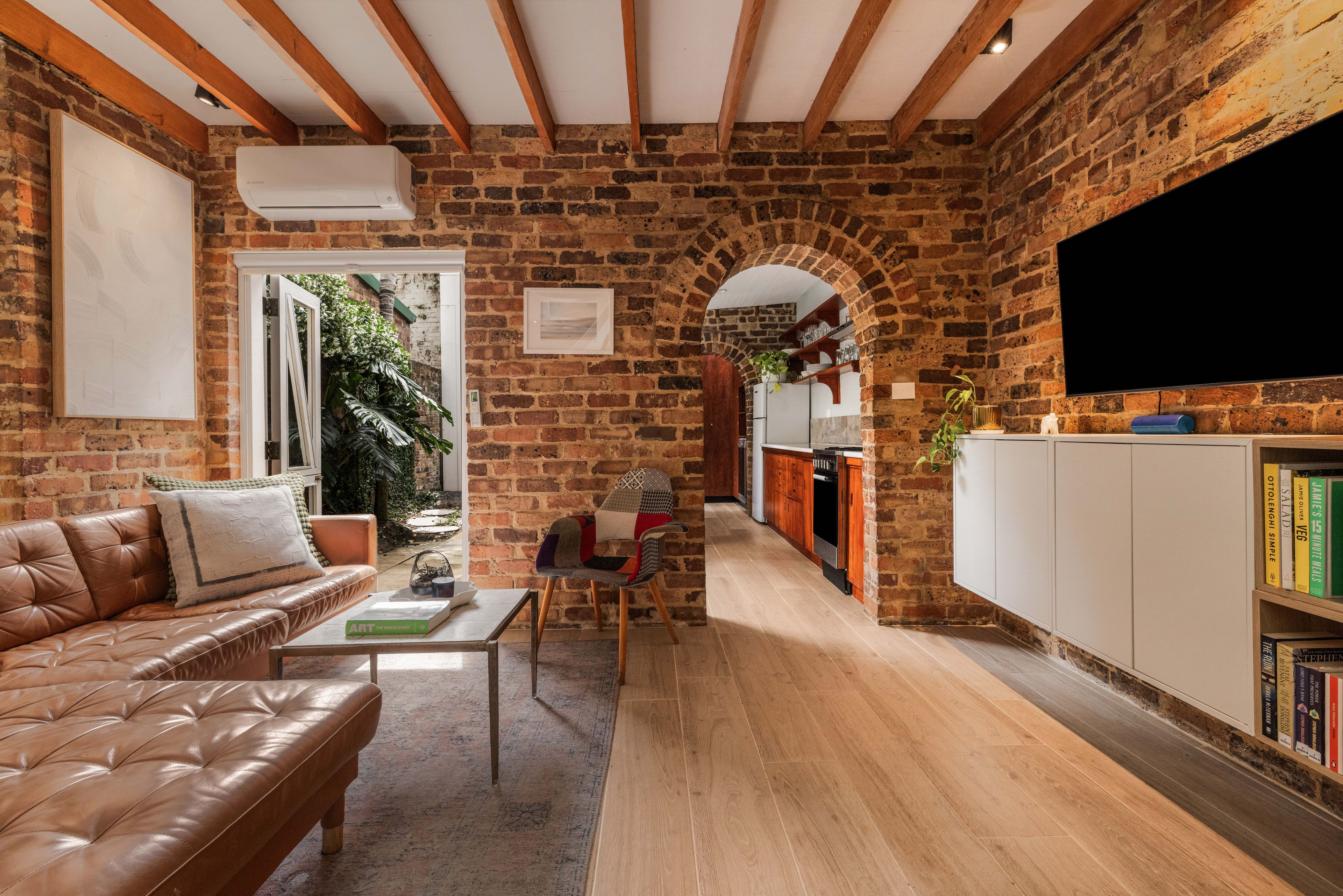 58 Arthur Street — photo 3 of 16