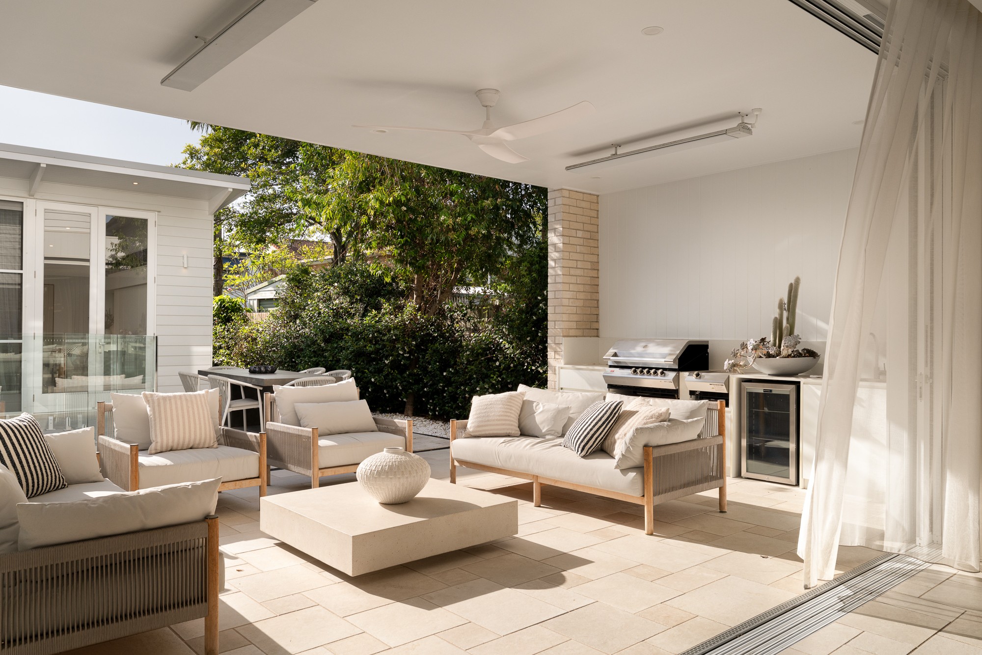 12 Windsor Street, Hamilton, QLD 4007