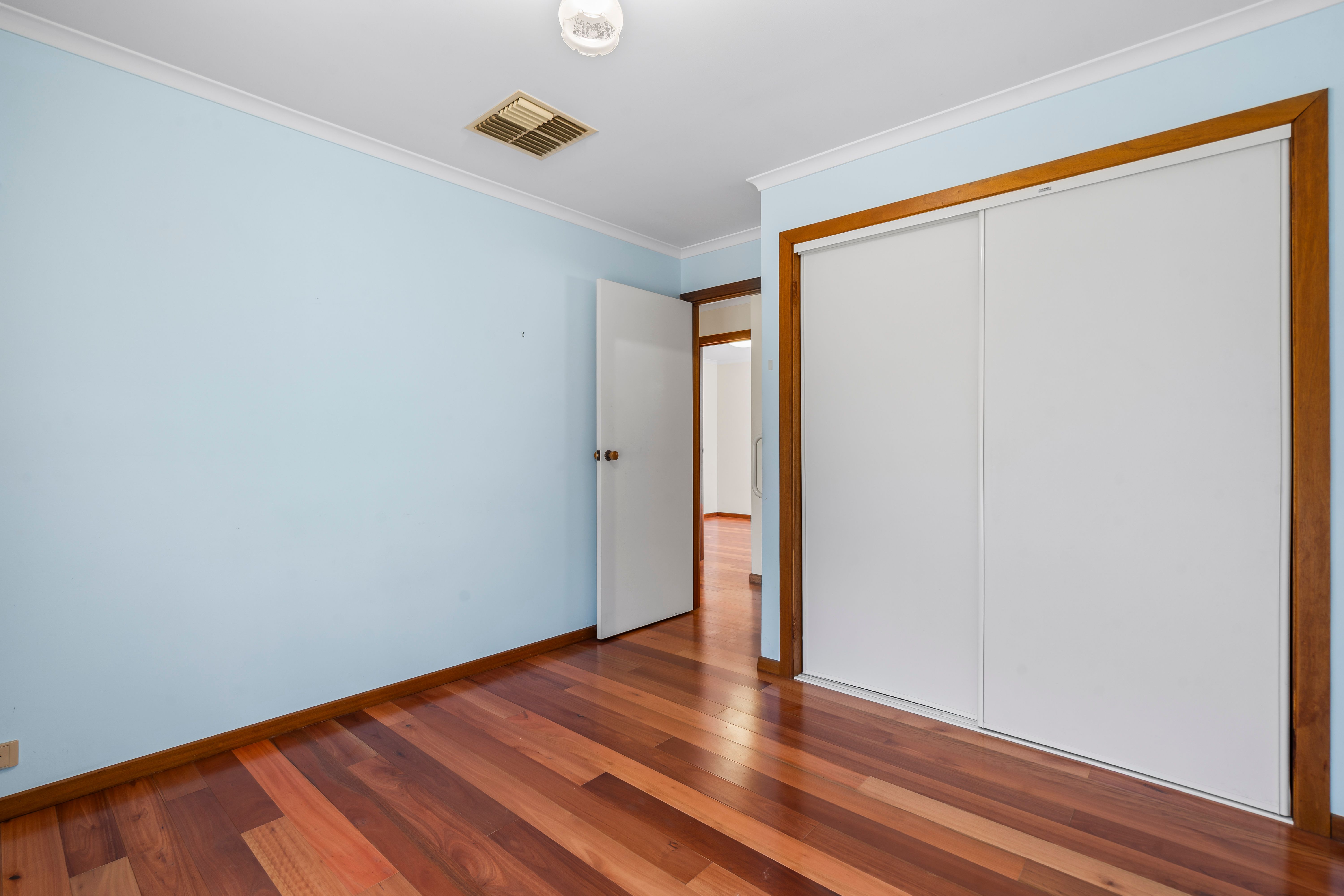 1/16 Mcdonald Street — photo 6 of 10