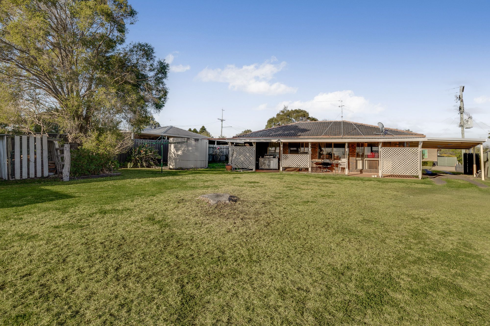 14 Gladstone Street — photo 11 of 13