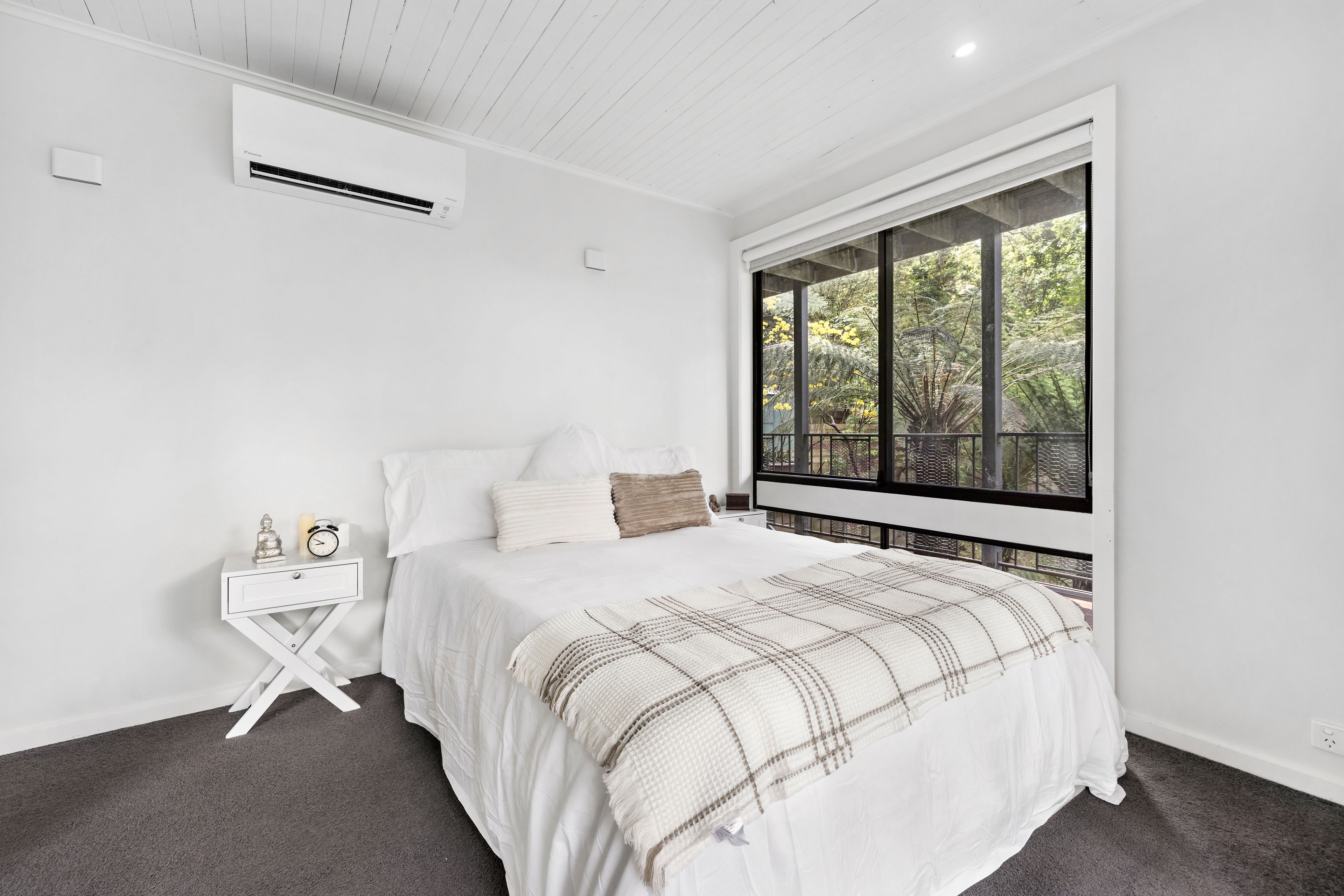 24 Monbulk Road — photo 4 of 10