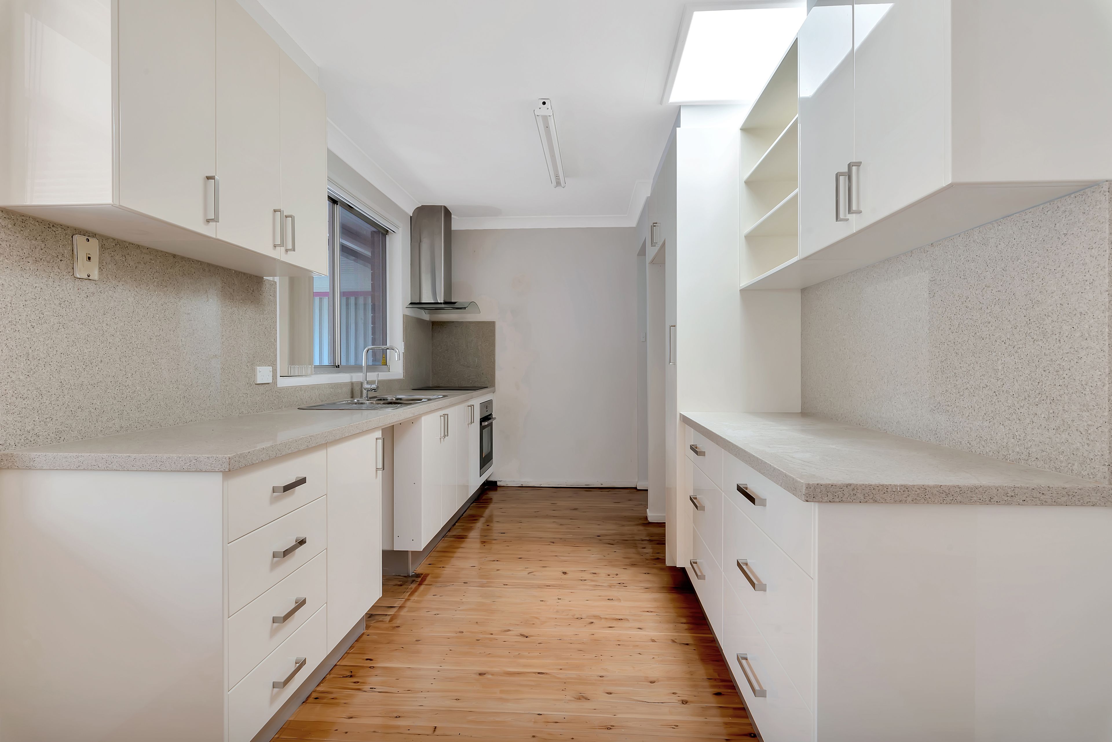 4 Hakea Close, Casula, NSW 2170