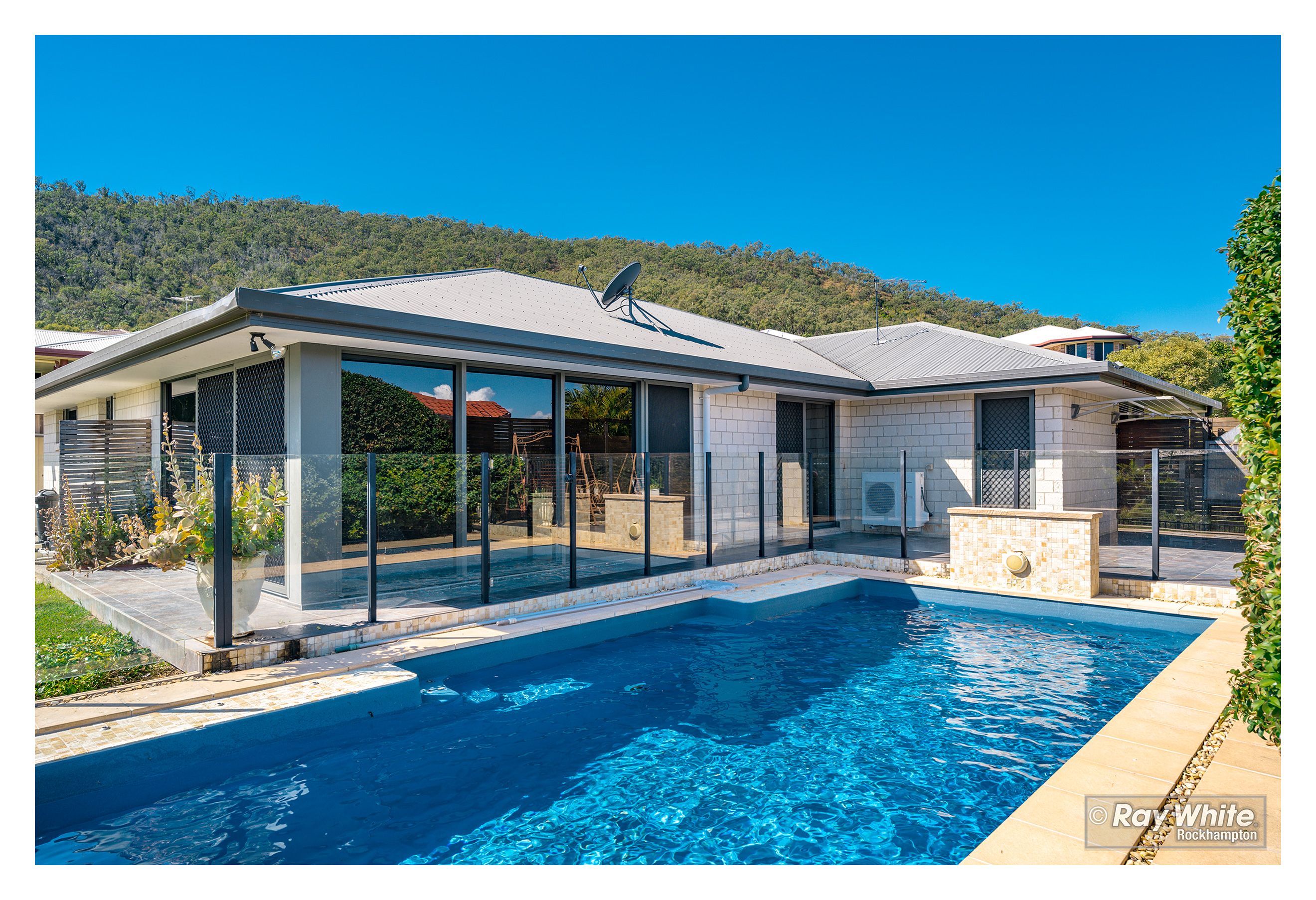 17 Woodford Way, Norman Gardens, QLD 4701