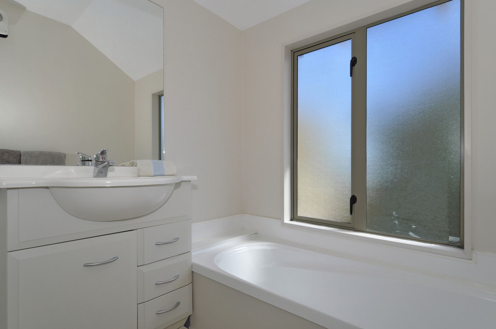 D/76 Picton Avenue, Riccarton, Christchurch City