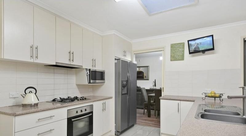6 Alma Court, Endeavour Hills, VIC 3802