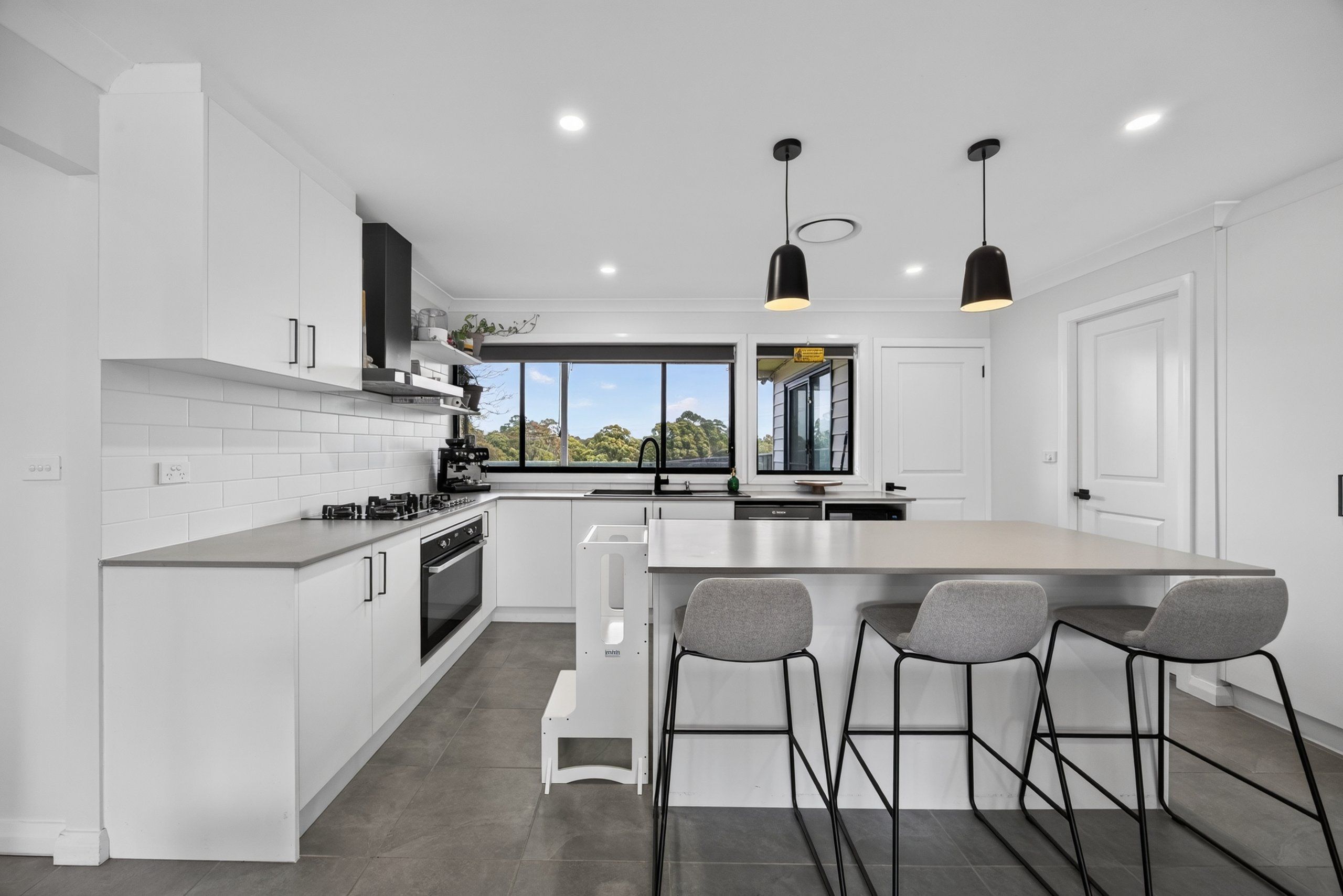 16 Balook Crescent — photo 5 of 21