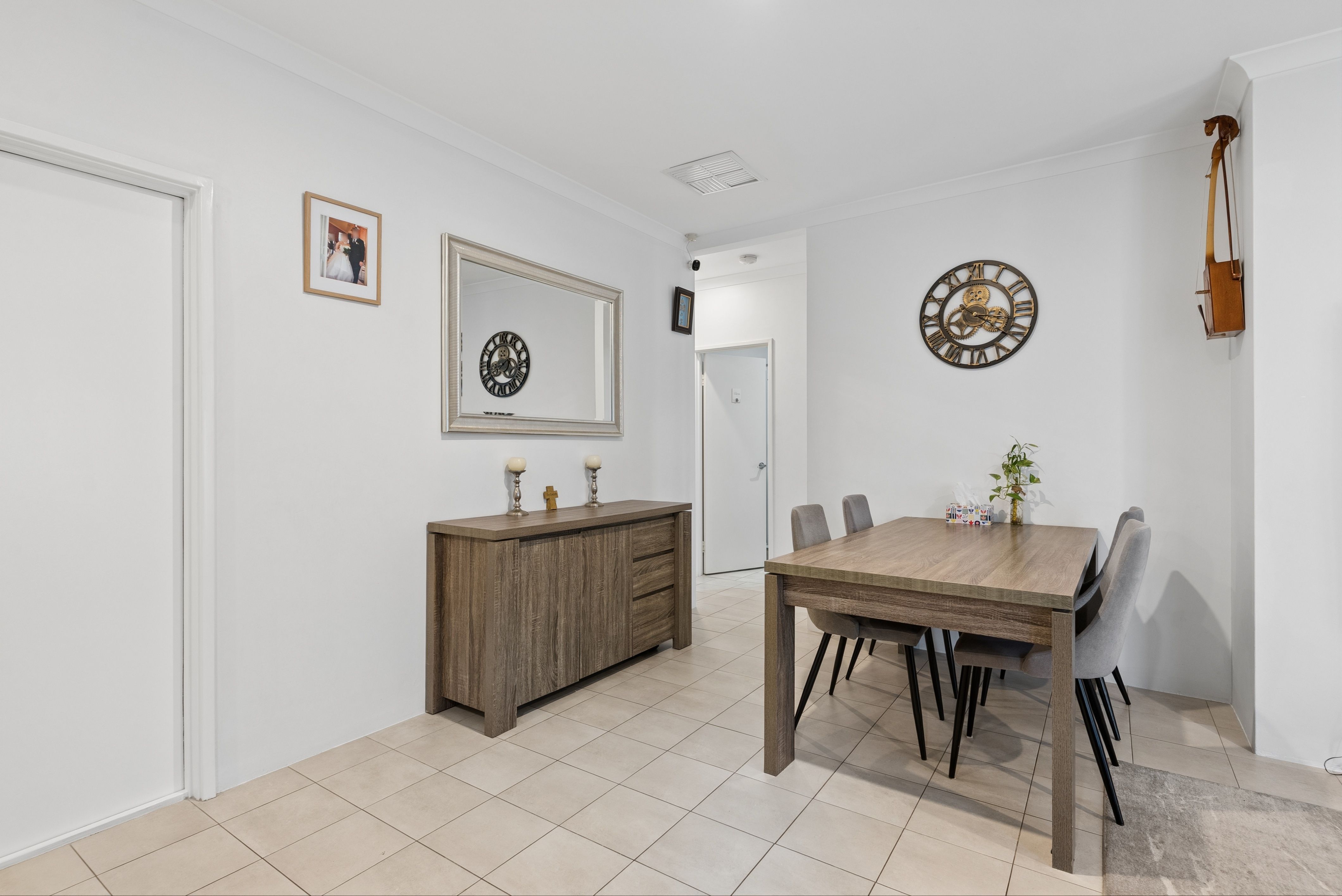 26A Storrington Crescent — photo 7 of 16