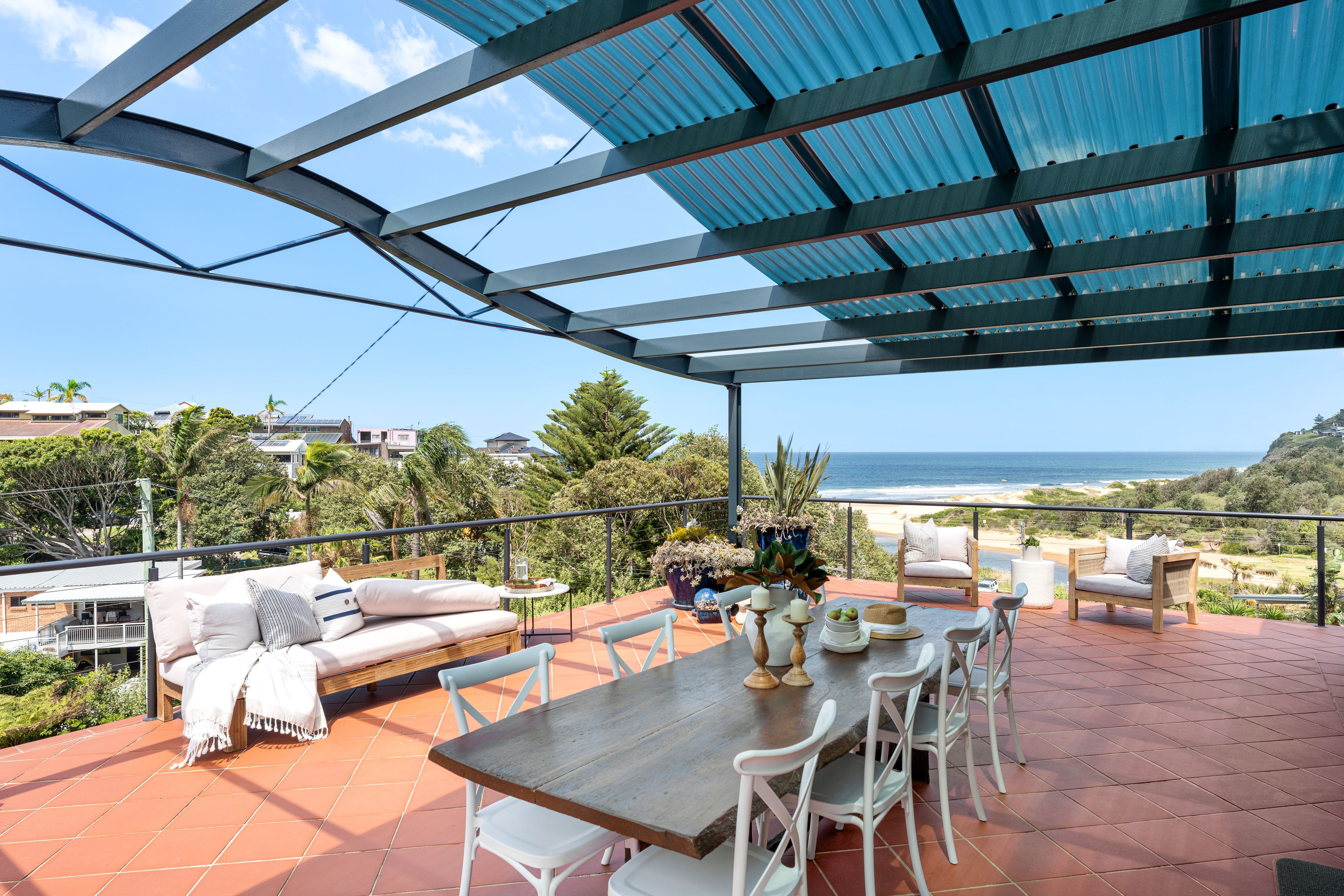 16 Seaview Crescent, Stanwell Park, NSW 2508 Sold House Ray White