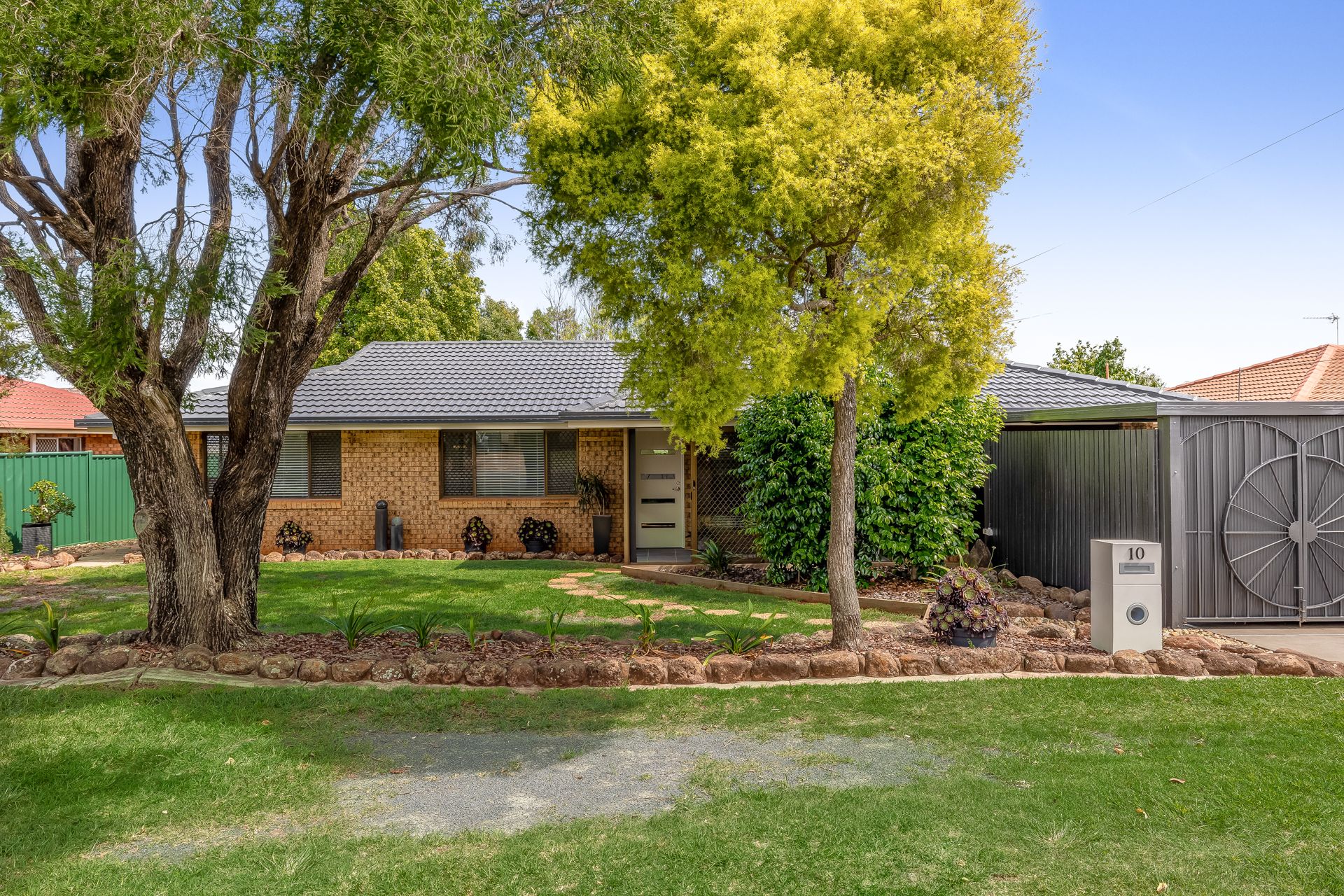 10 Chinchilla Court, Wilsonton Heights, QLD 4350