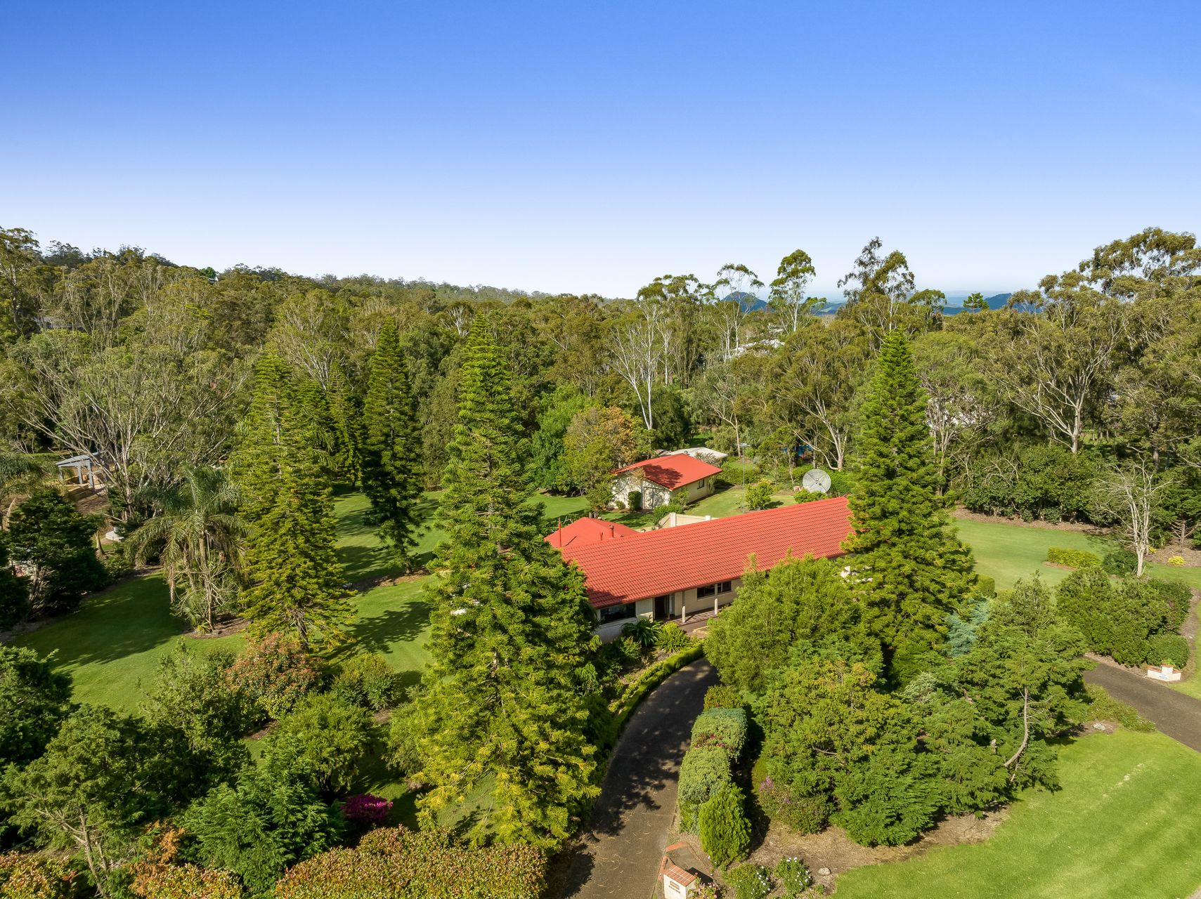 1 Zupps Road, Middle Ridge, QLD 4350