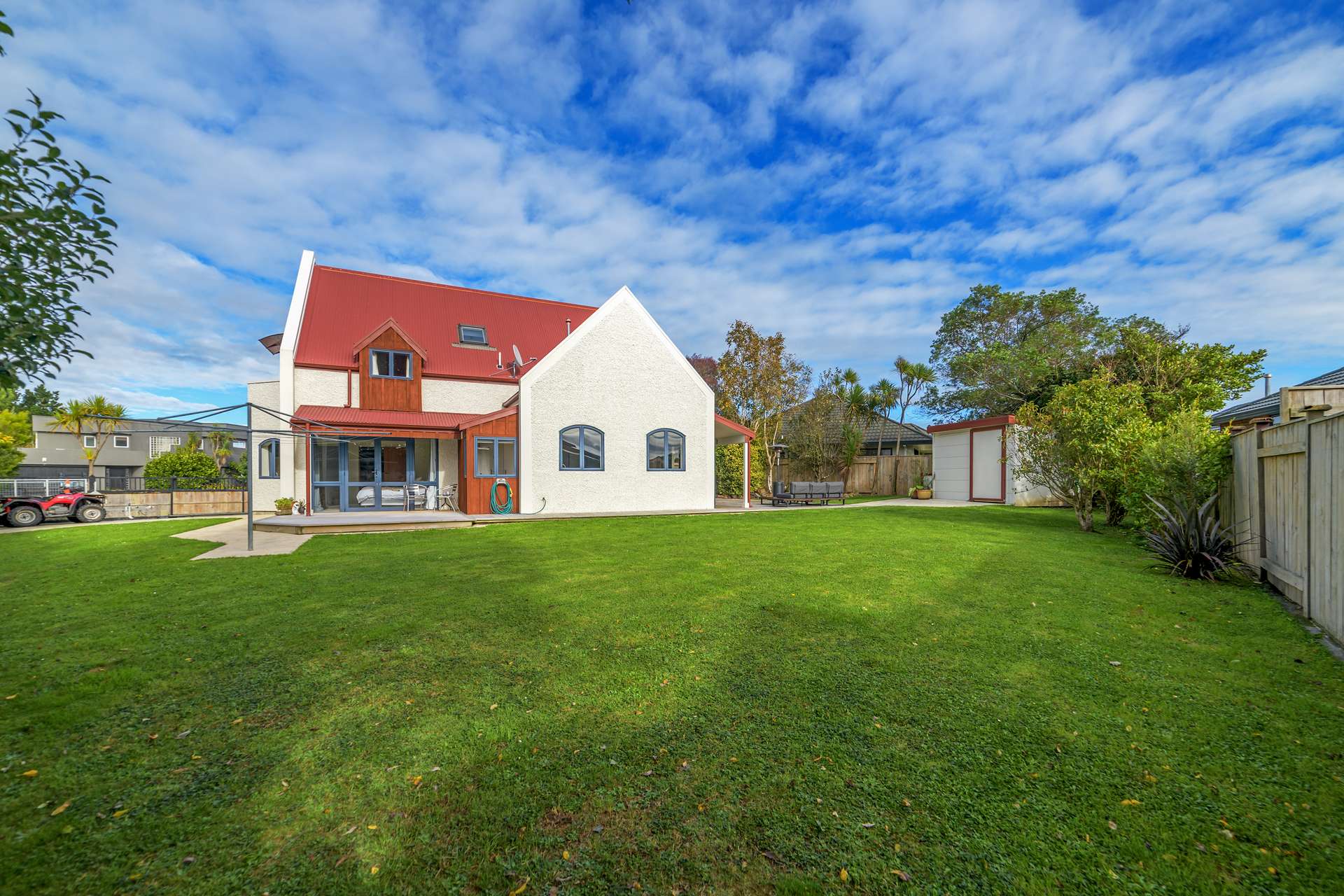 109 Pacific Drive photo 22
