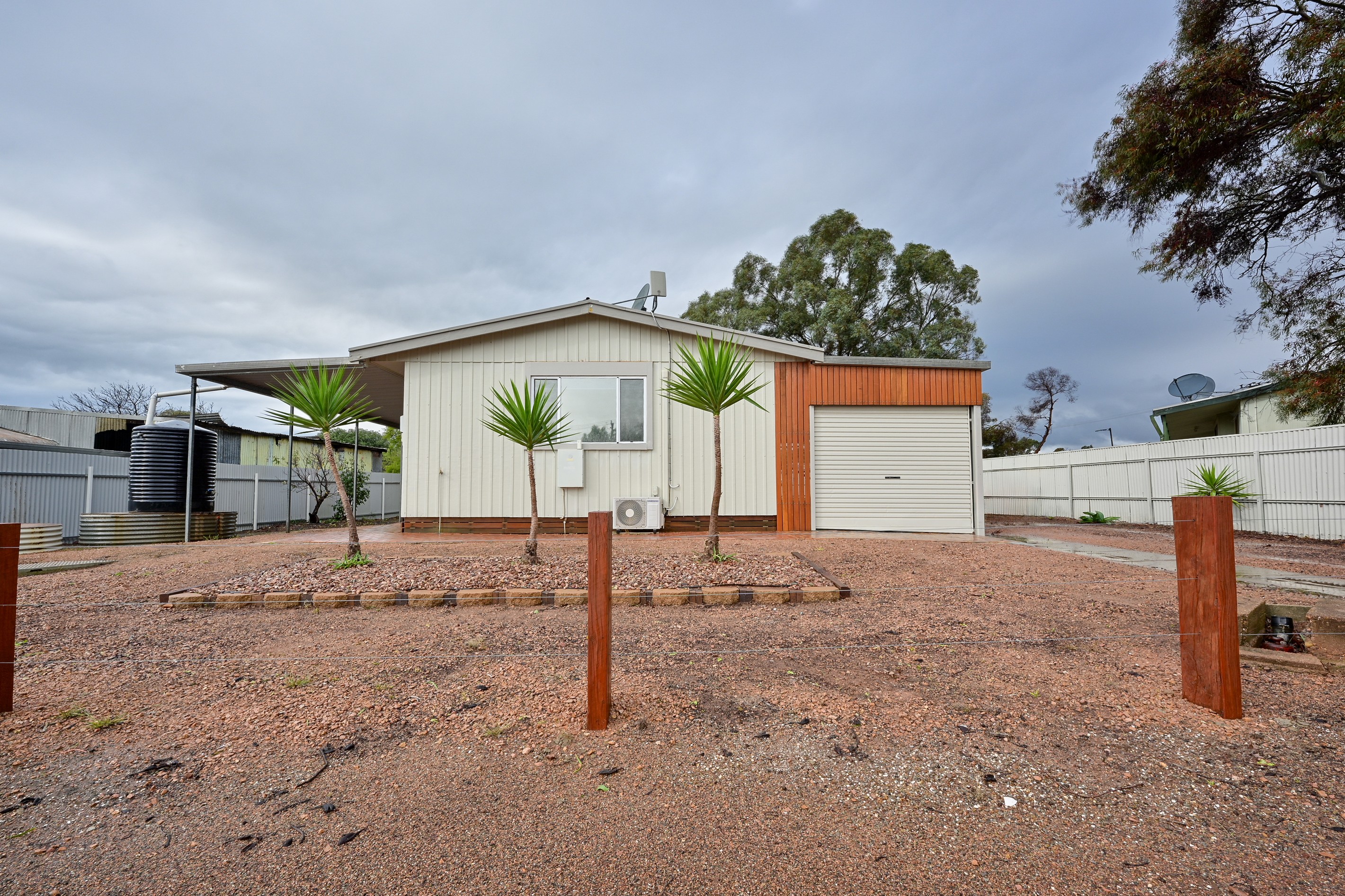 27 Holthouse Street, Wilmington, SA 5485
