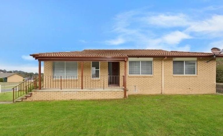 7 Cassia Street — photo from Ray White Albury Central