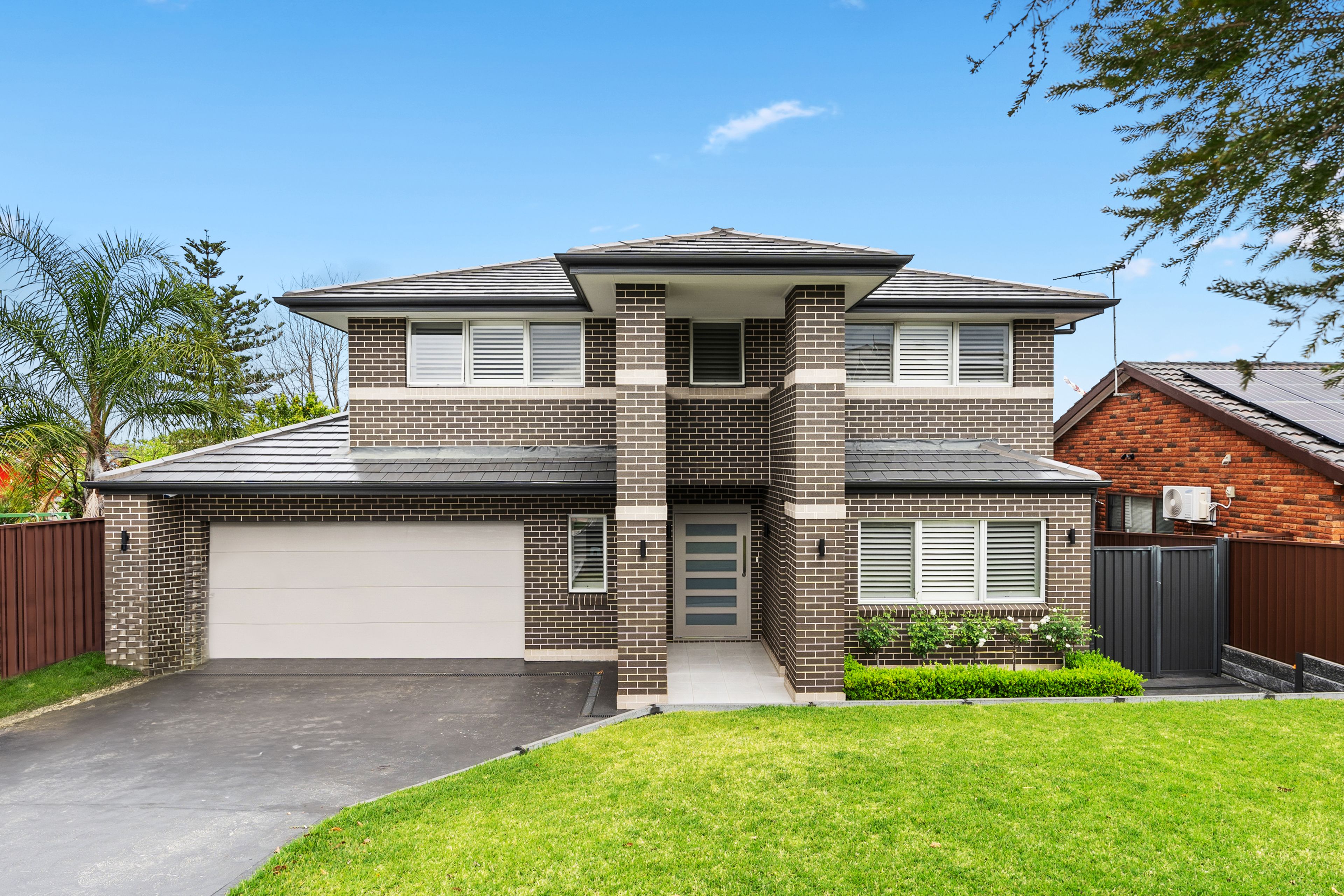 162 Humphries Road, St Johns Park NSW 2176