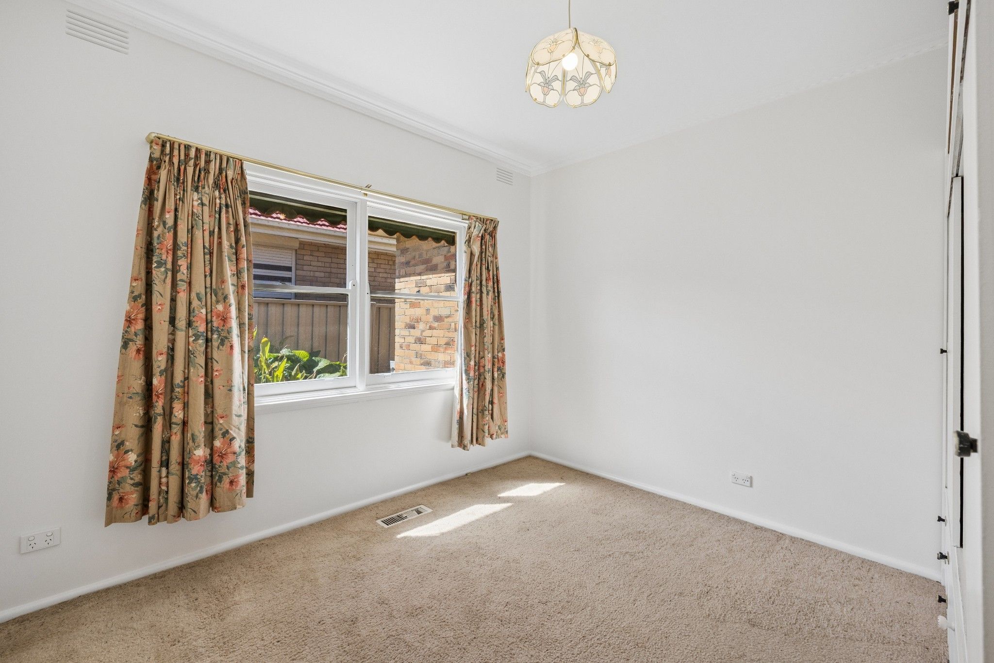 156 Dunne Street — photo 8 of 14