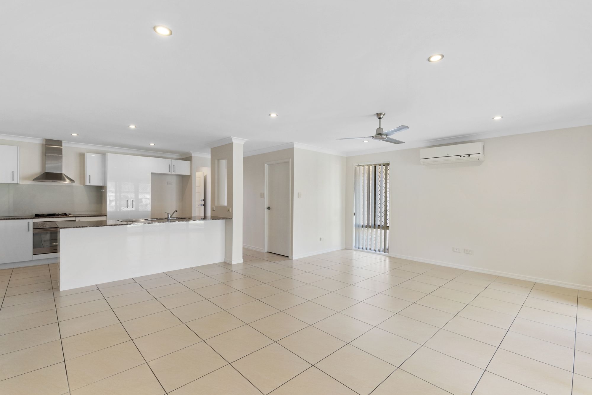 34 Chrysler Parade, North Lakes, QLD 4509