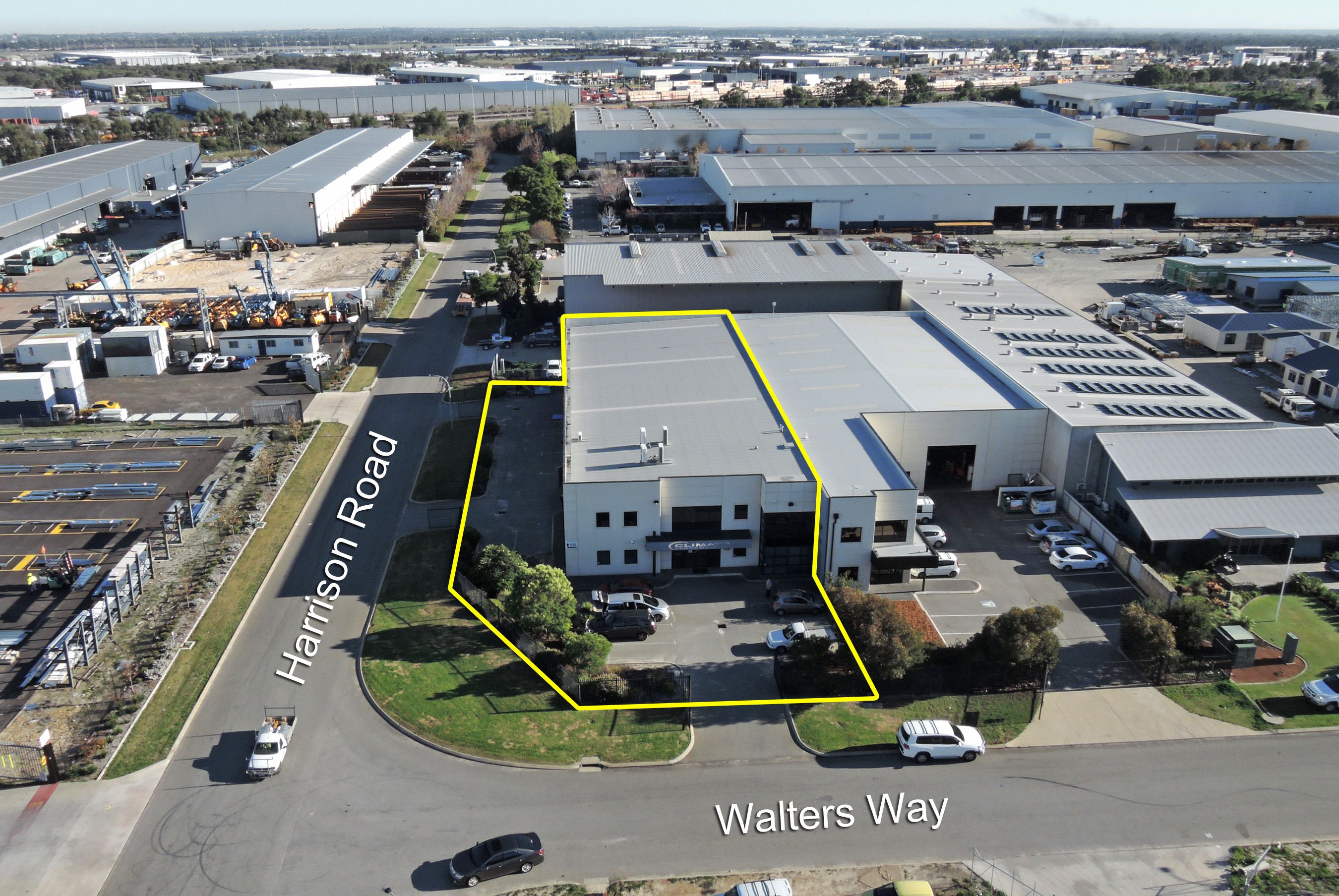 32 Walters Way, Forrestfield, WA 6058