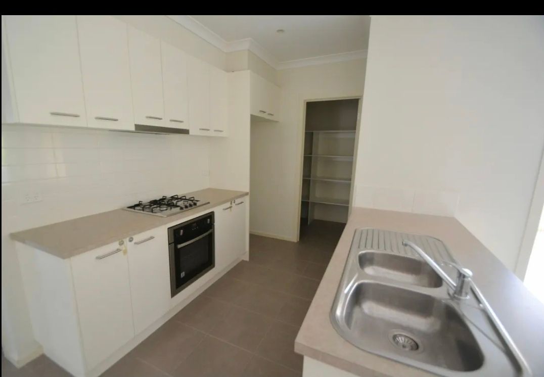 8 Fortitude Avenue, Beveridge, VIC 3753