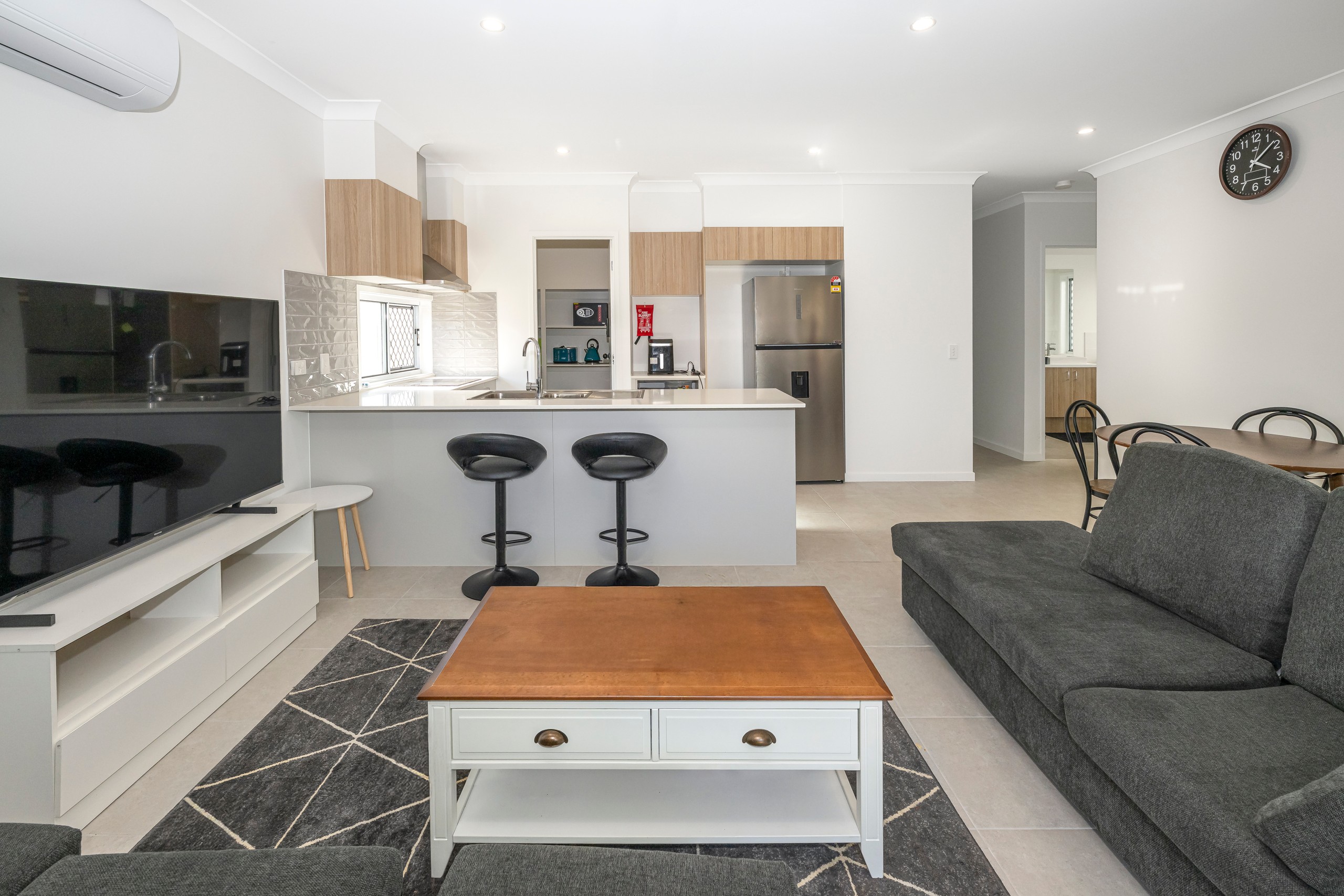 60 Bethanga Way, SPRING MOUNTAIN, QLD 4300