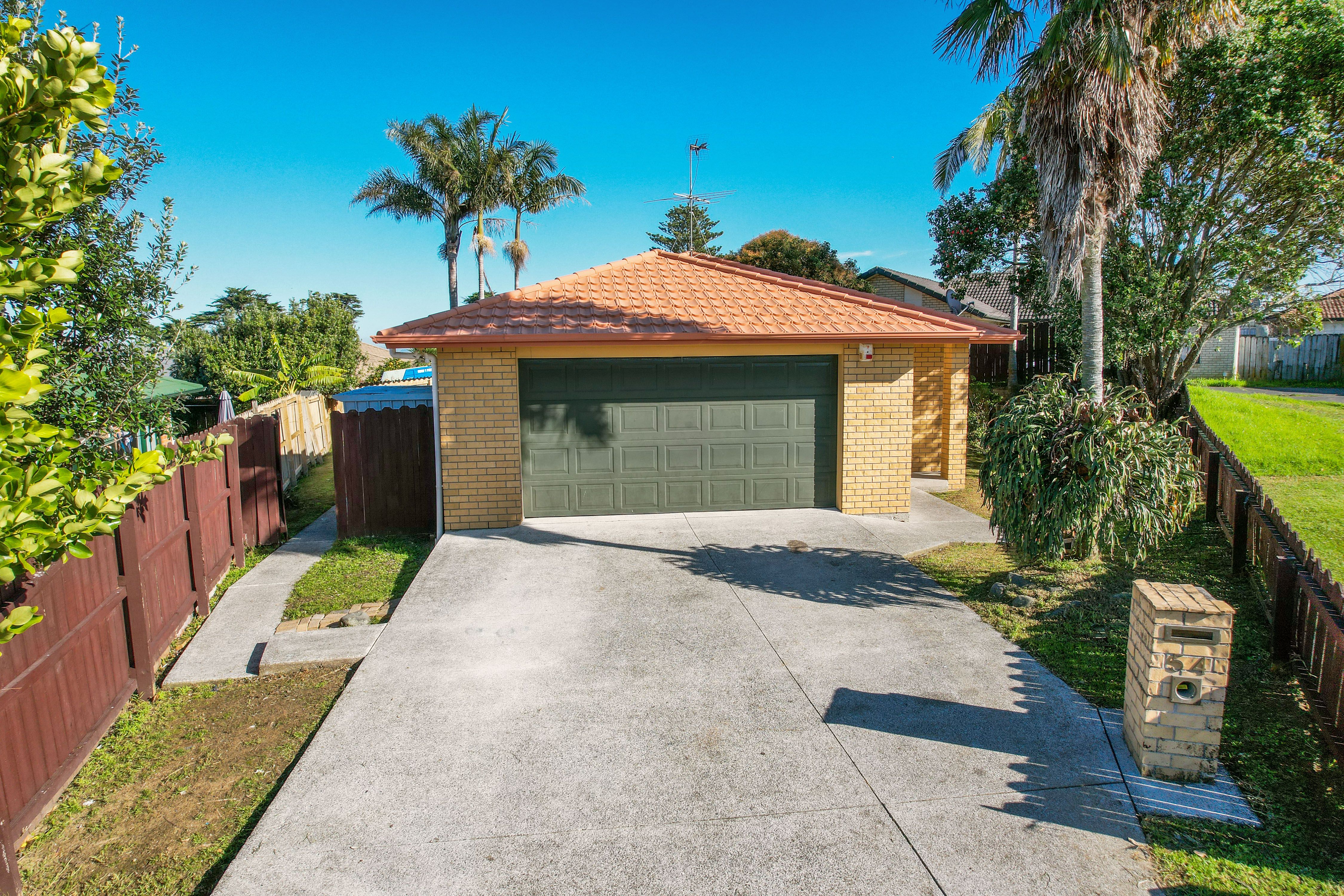 54 Etherton Drive, Weymouth, Manukau City
