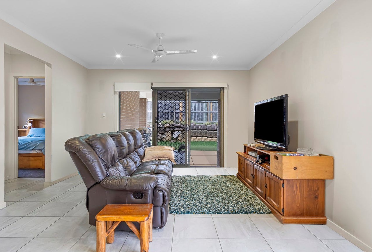 12 Hamersly Street, Redbank Plains, QLD 4301