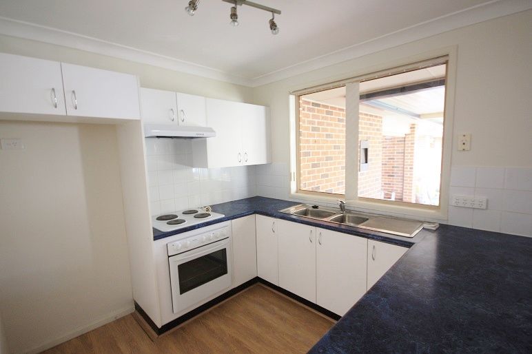 6 Steamer Place, Currans Hill, NSW 2567