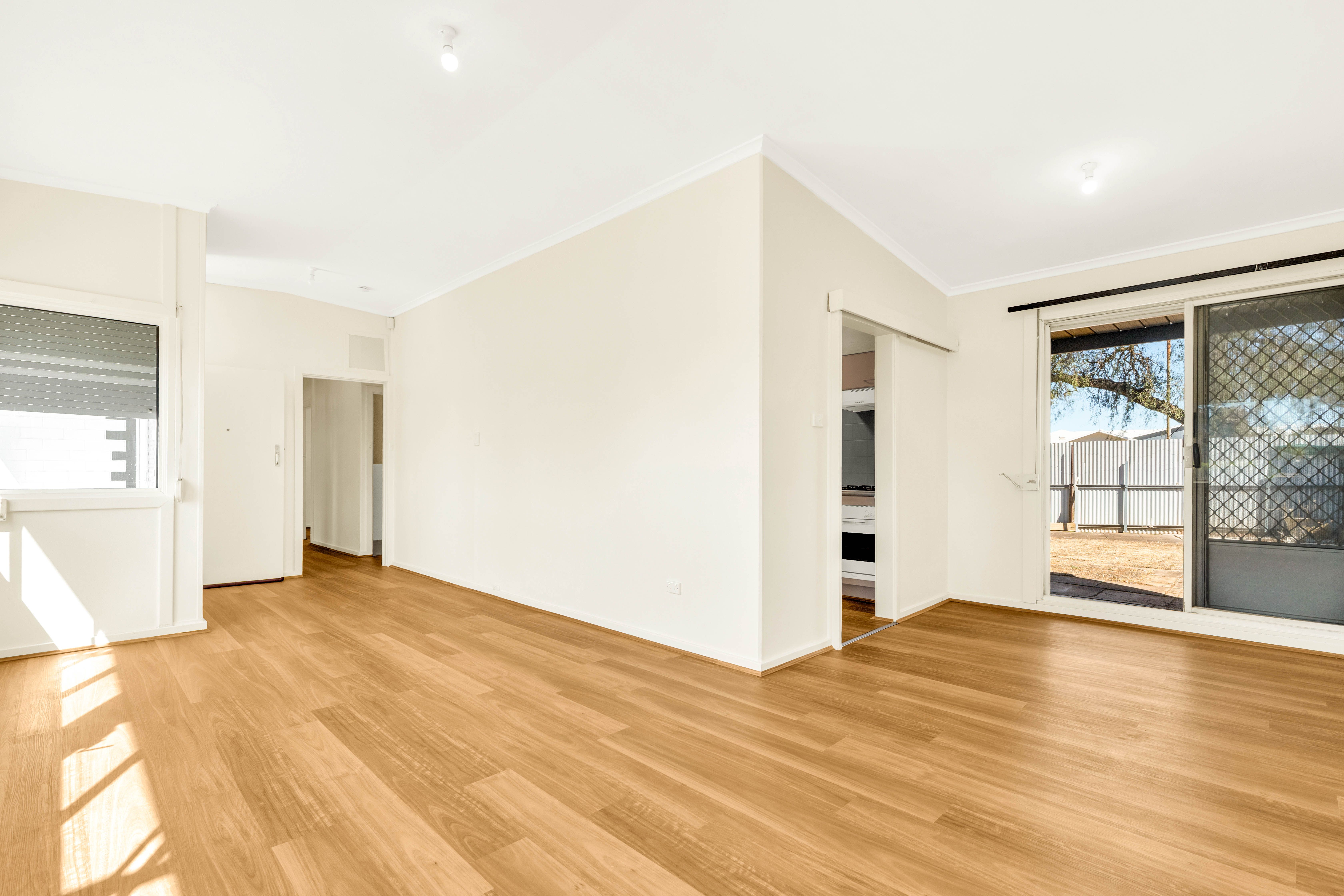 9 Stapleton Street — photo 5 of 19