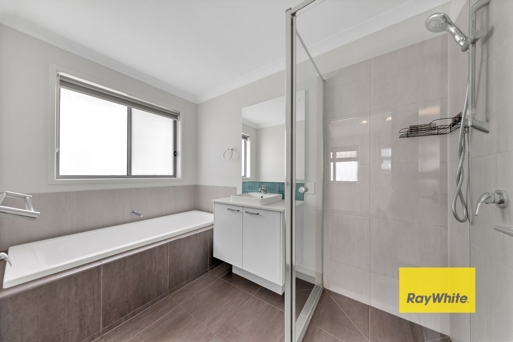 16 Burgess Street — photo 6 of 10