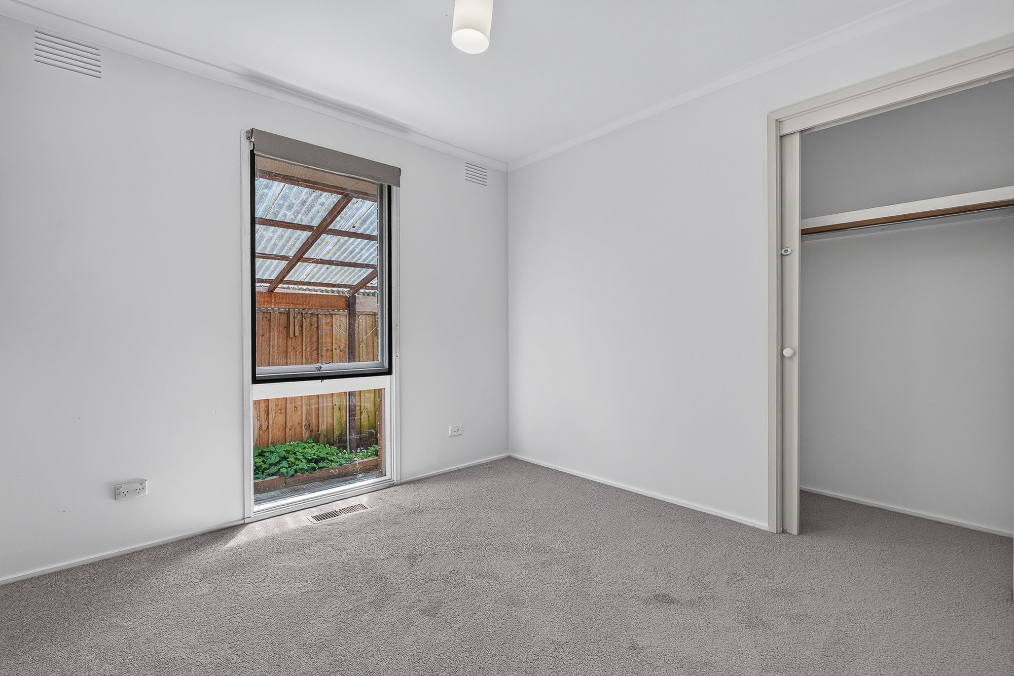 77 Rachelle Drive — photo 11 of 21