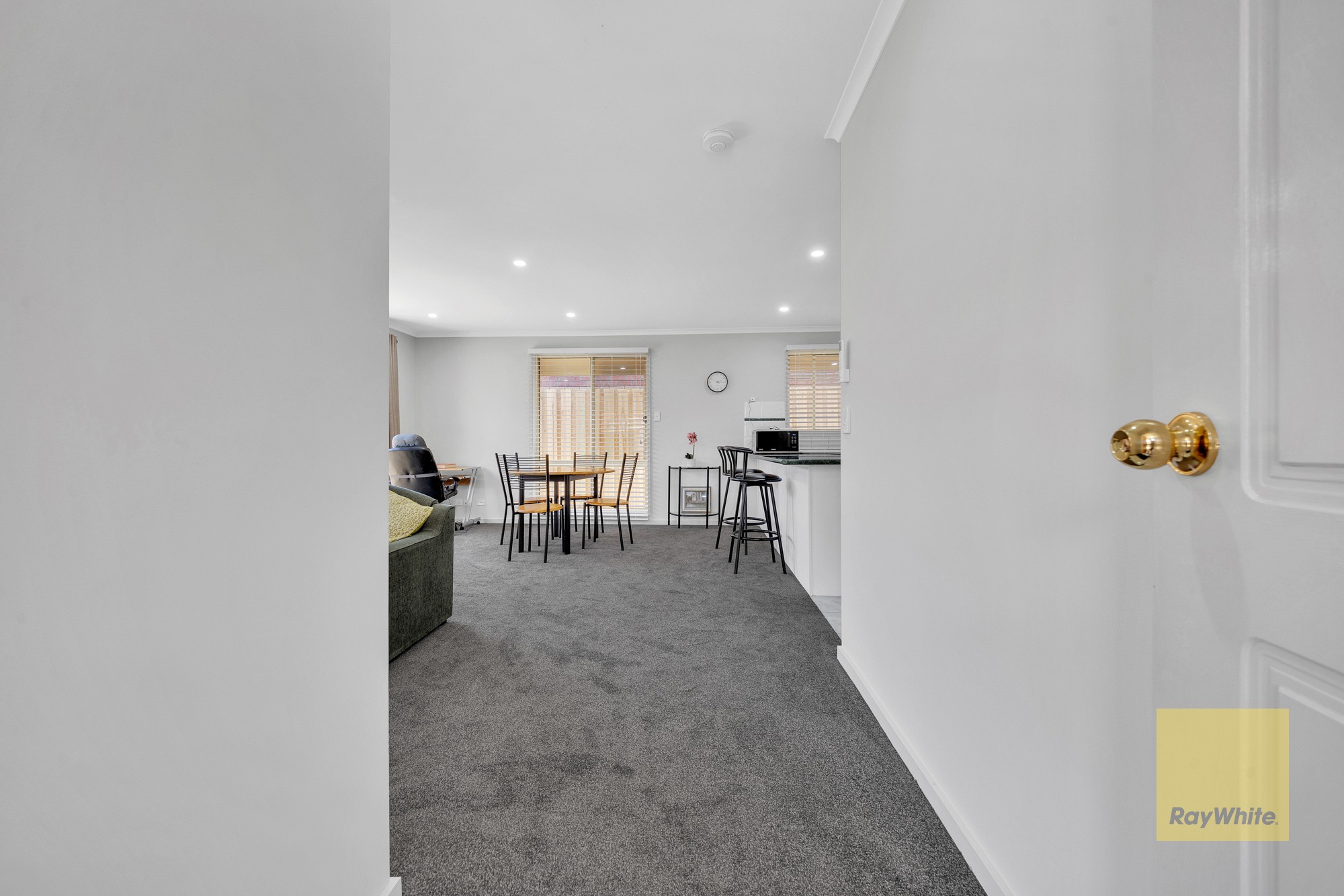 2/14 Reddrop Court, Altona Meadows, VIC 3028