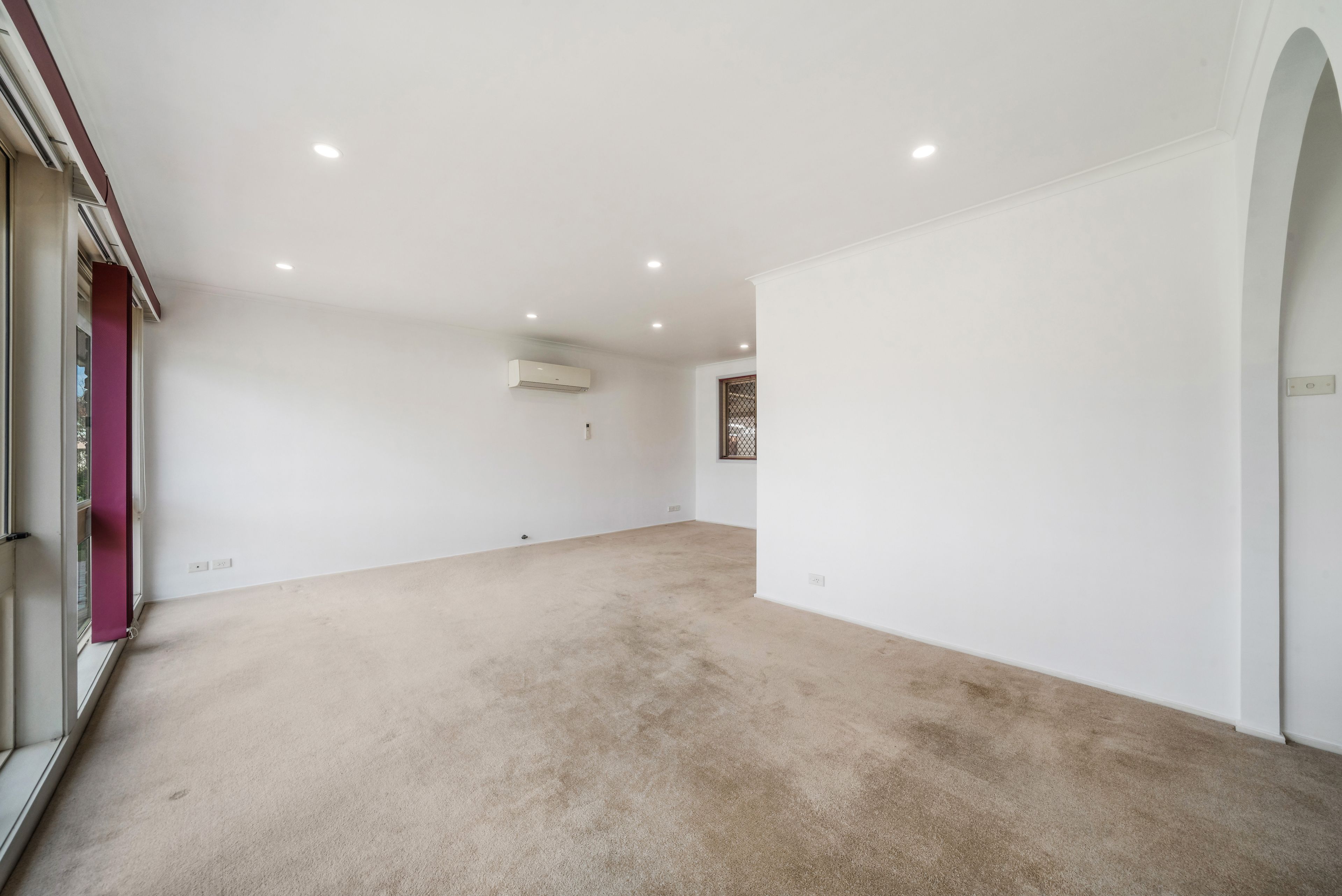8 Flinders Crescent, Hinchinbrook, NSW 2168