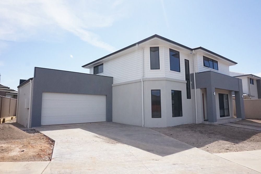 2 Silky Road, Spring Farm, NSW 2570