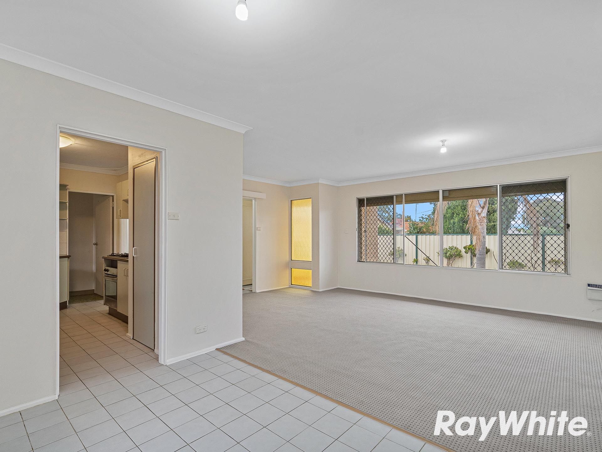 10 Hakea Place — photo 8 of 22