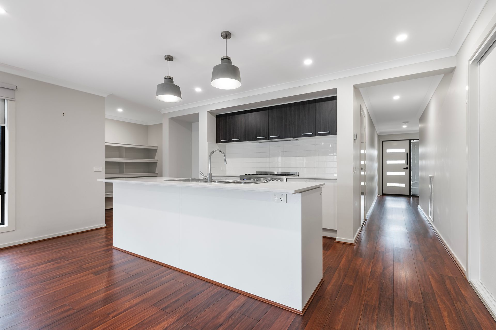 24 Grevillea Street — photo 3 of 21