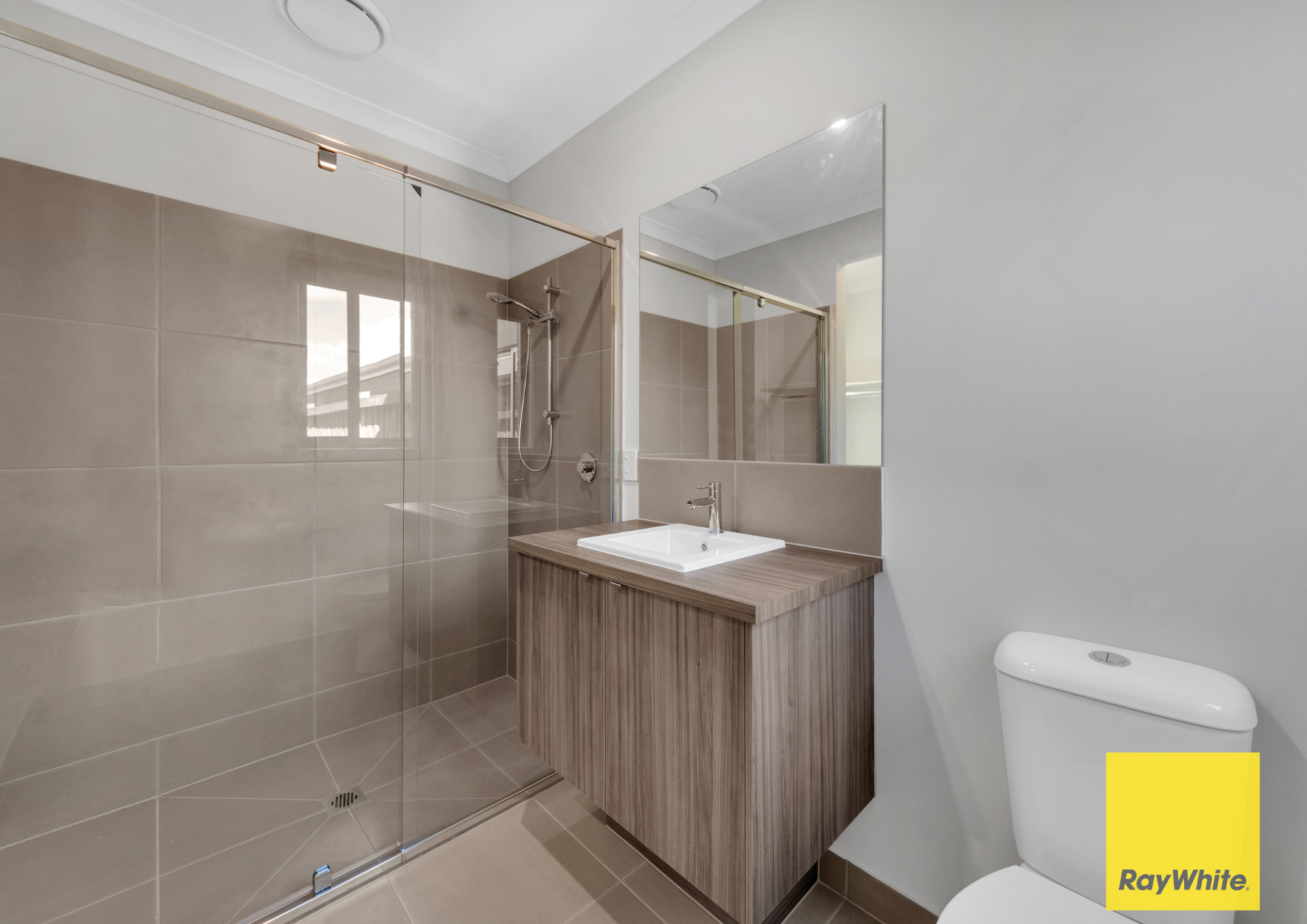 37 Monakeeba Boulevard — photo 6 of 13