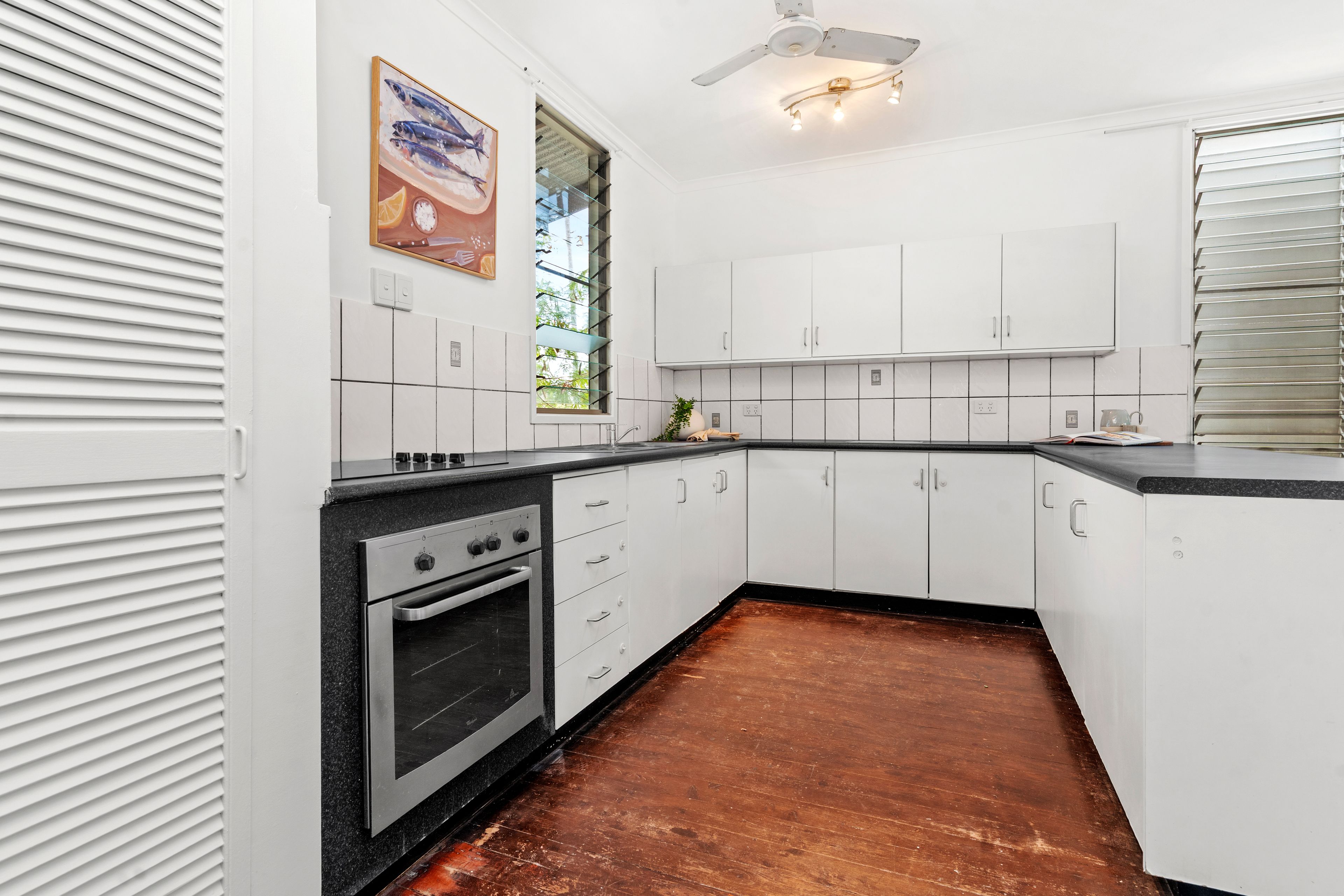 2 Knowles Street — photo 10 of 18