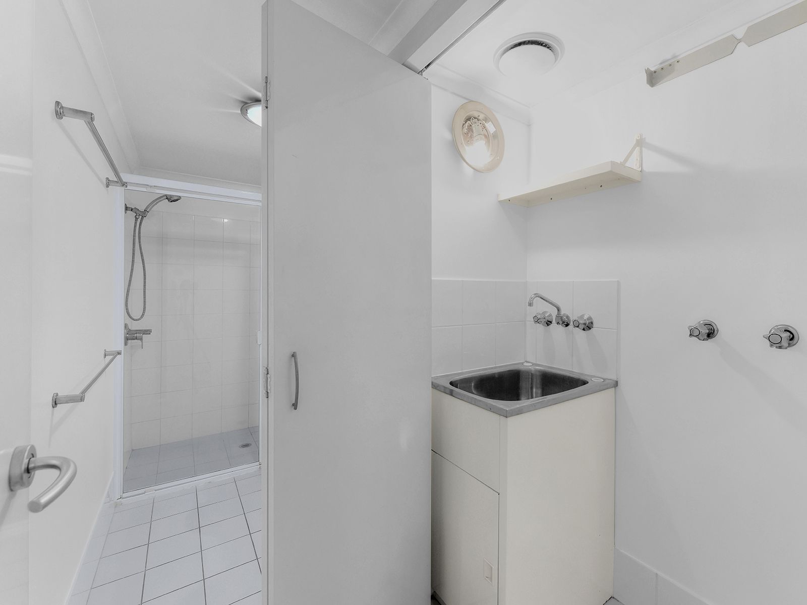 1305/79 Albert Street — photo 8 of 11
