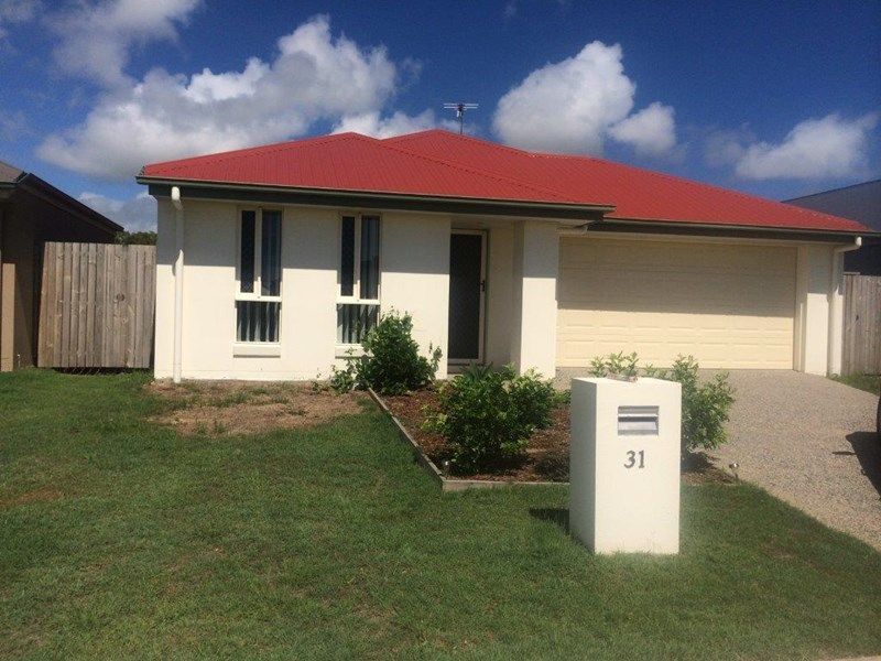 31 Scarborough Circuit, Blacks Beach QLD 4740