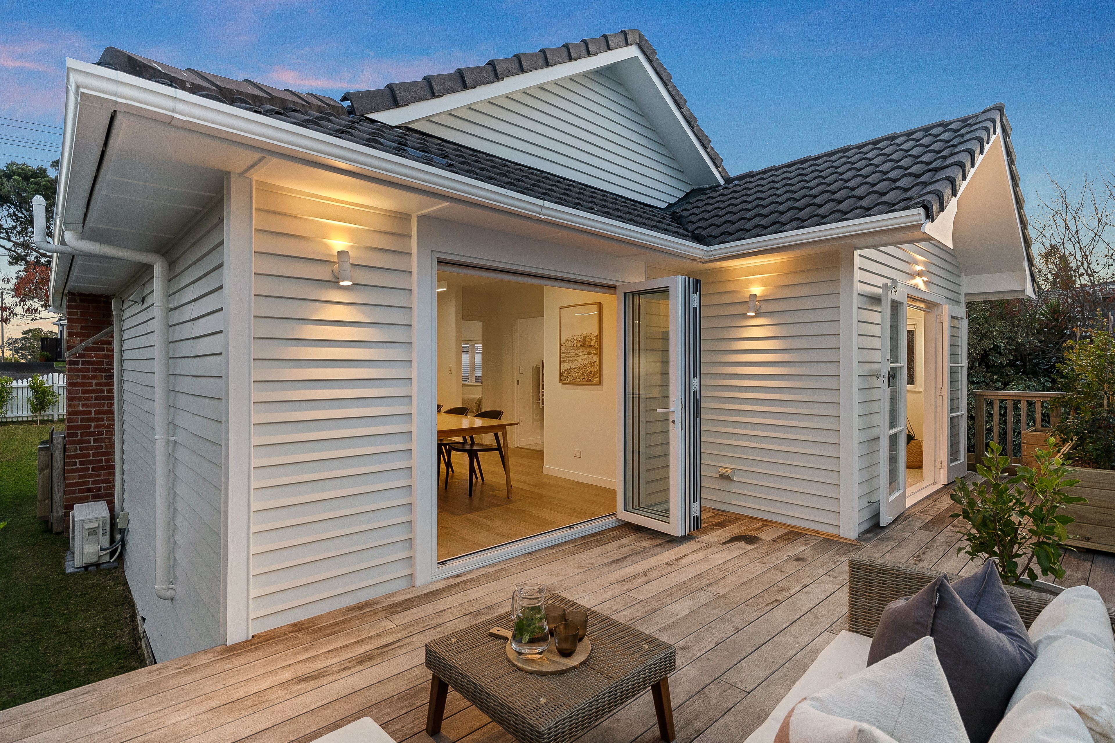 52 Beach Haven Road, Beach Haven, North Shore City