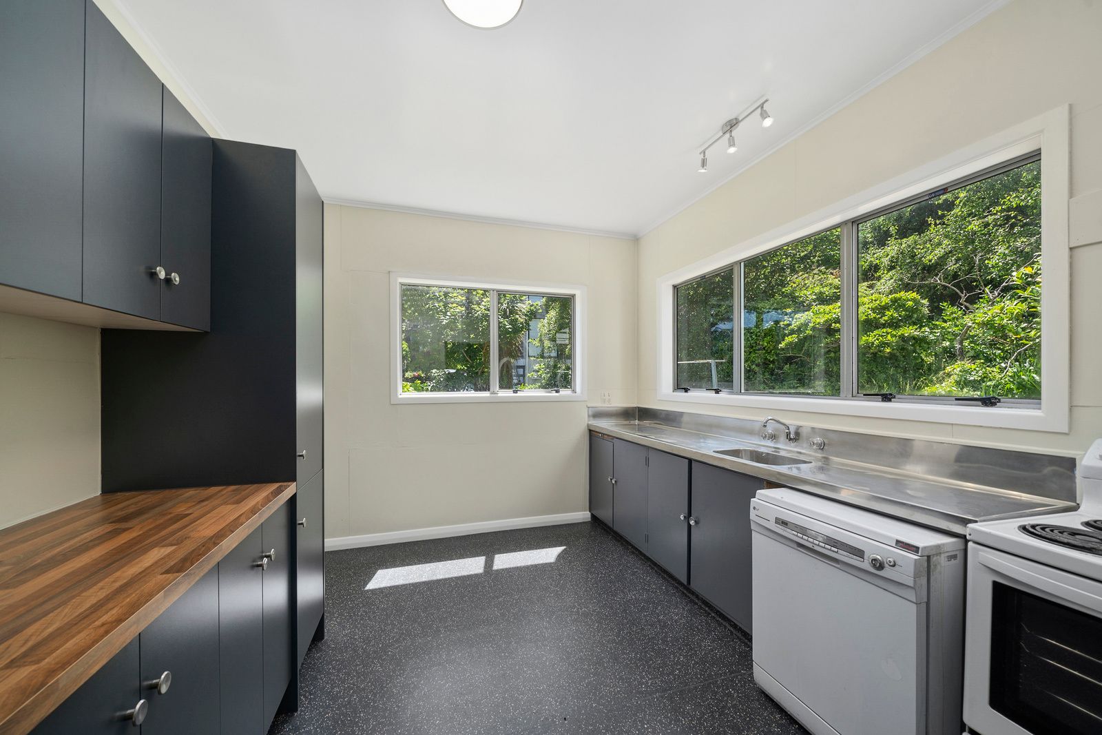 57 Hamilton Road, Hataitai, Wellington City